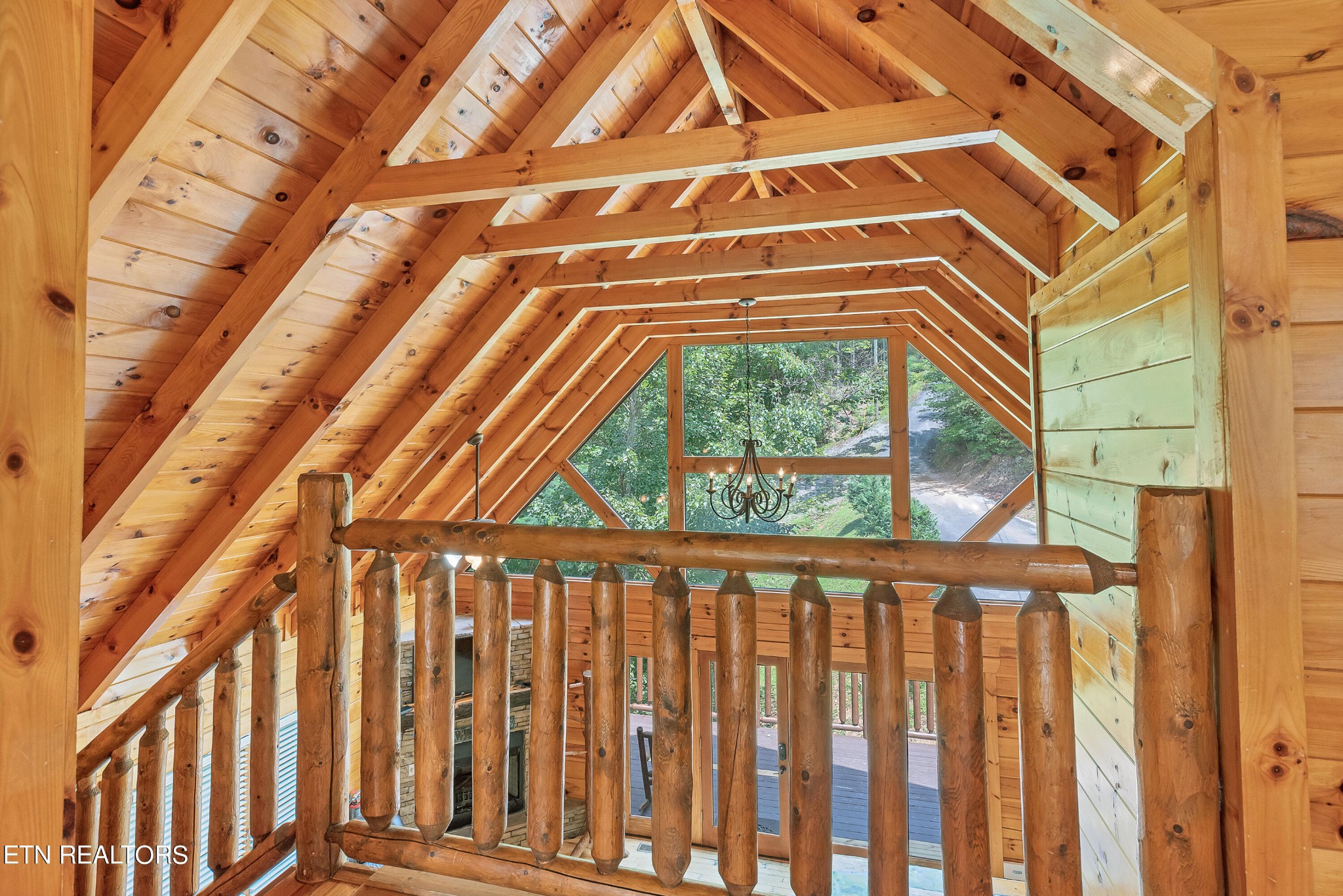 1615 Mountain Dreams Way Property Photo 28