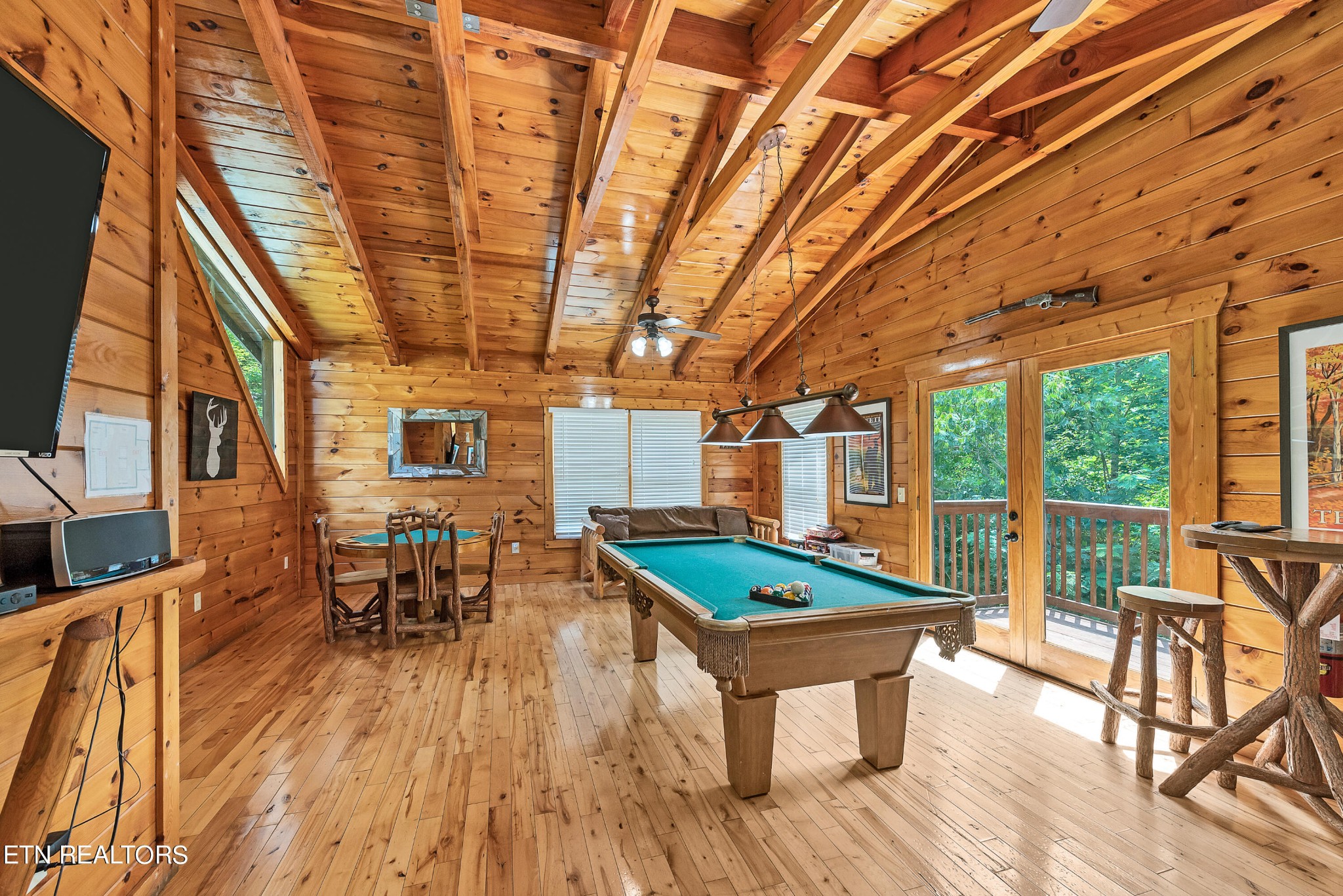 1615 Mountain Dreams Way Property Photo 29