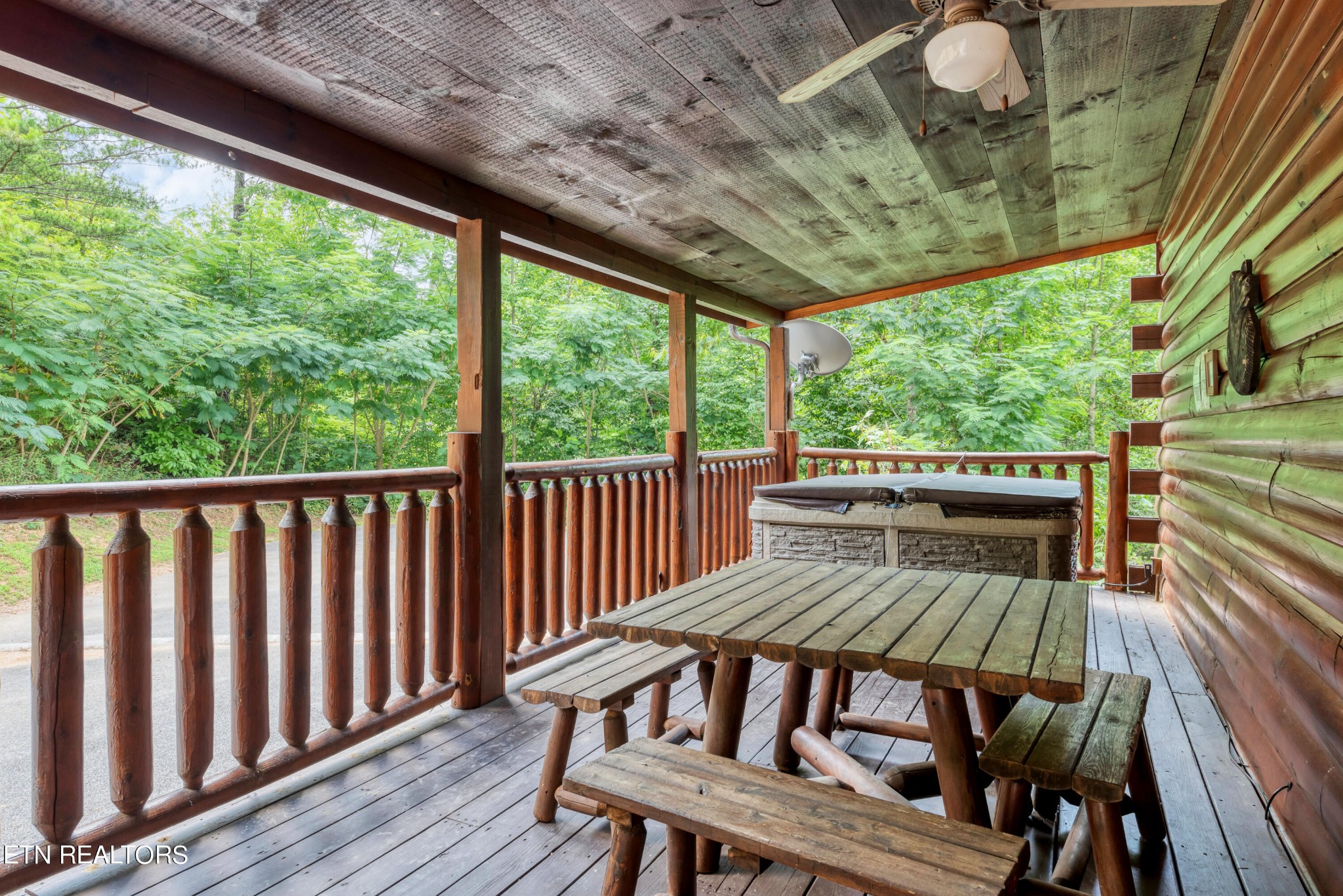 1615 Mountain Dreams Way Property Photo 36