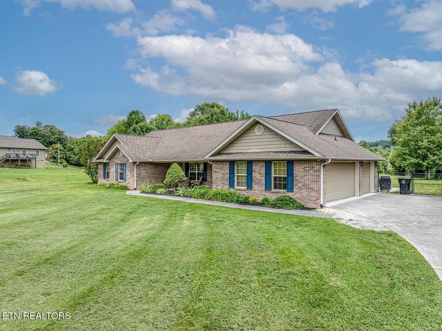 1725 River Mist Lane Property Photo 1