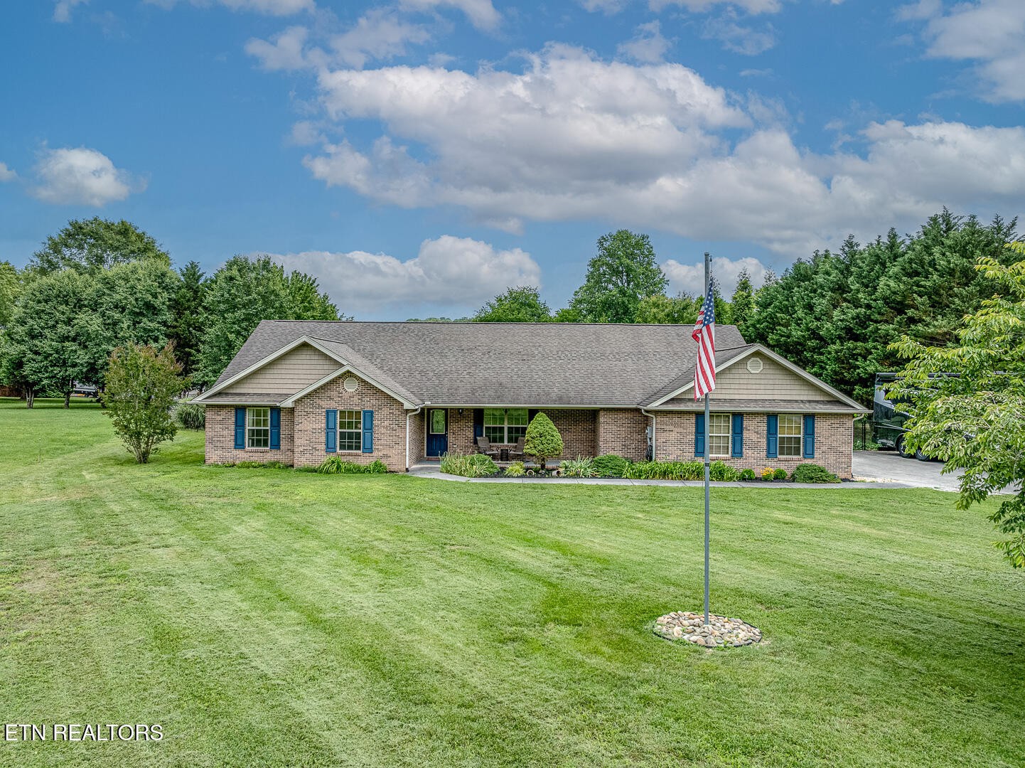 1725 River Mist Lane Property Photo 2