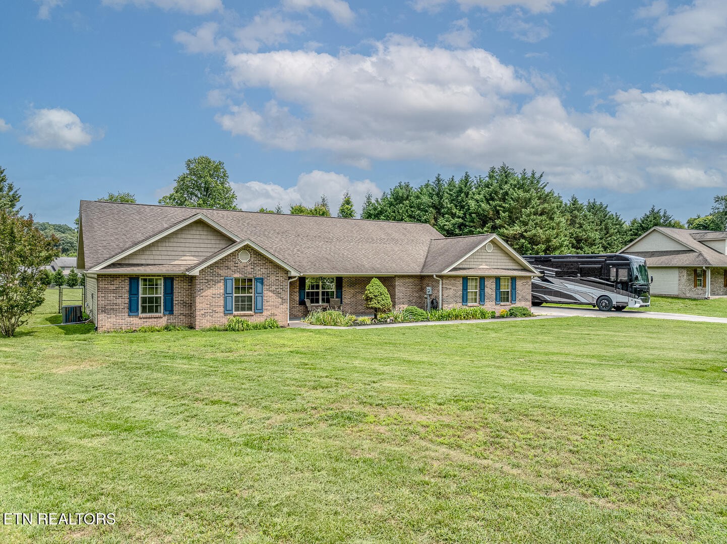 1725 River Mist Lane Property Photo 3