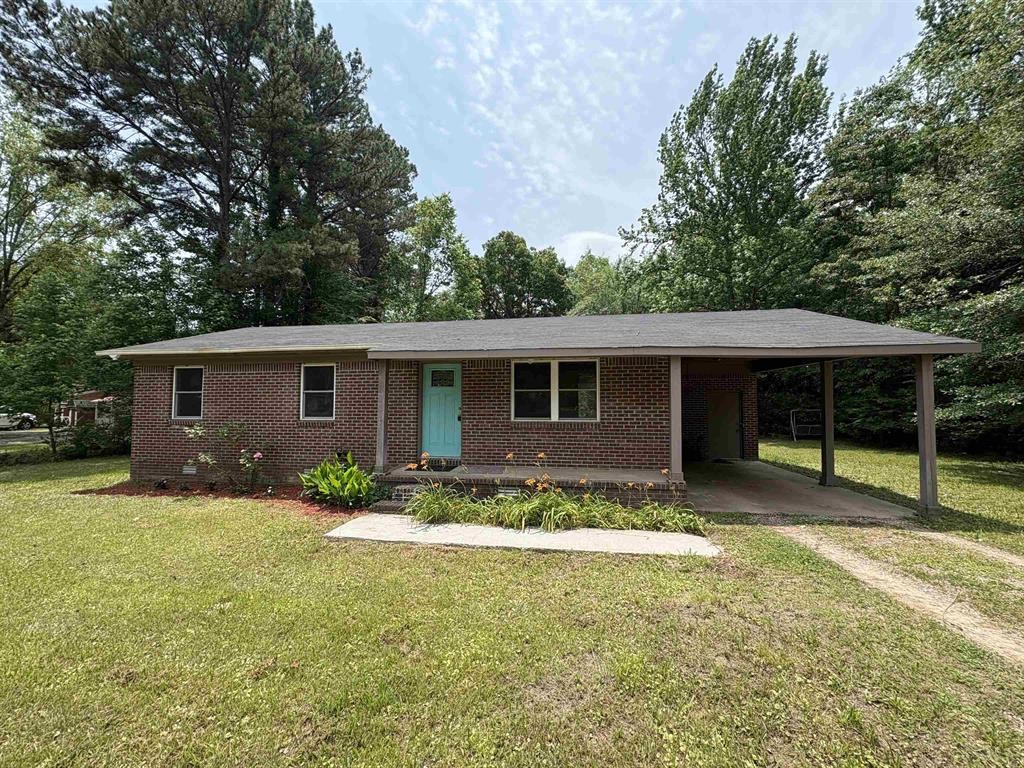265 Garey Loop Property Photo 2