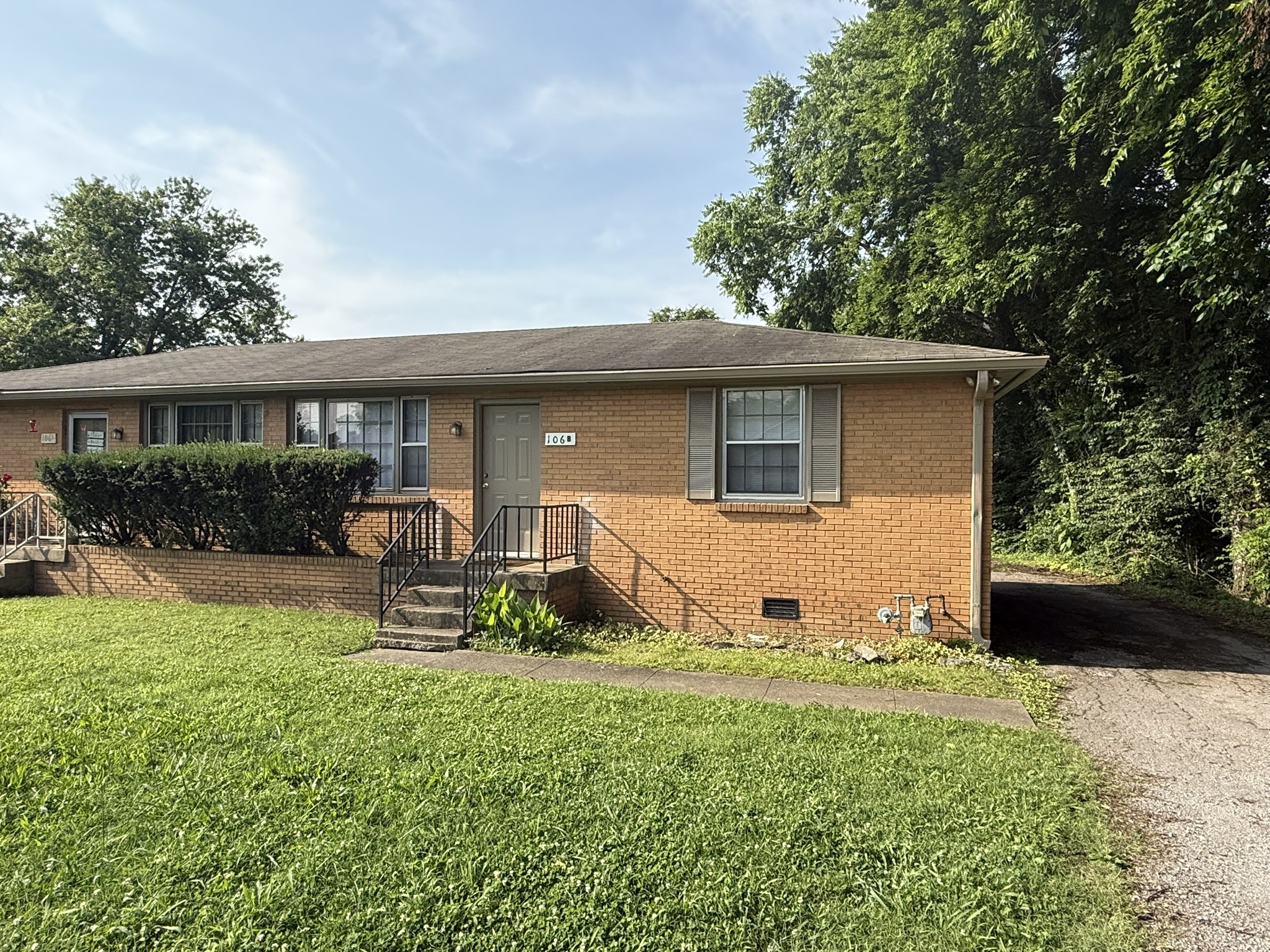 106 Hankins Dr Property Photo 1