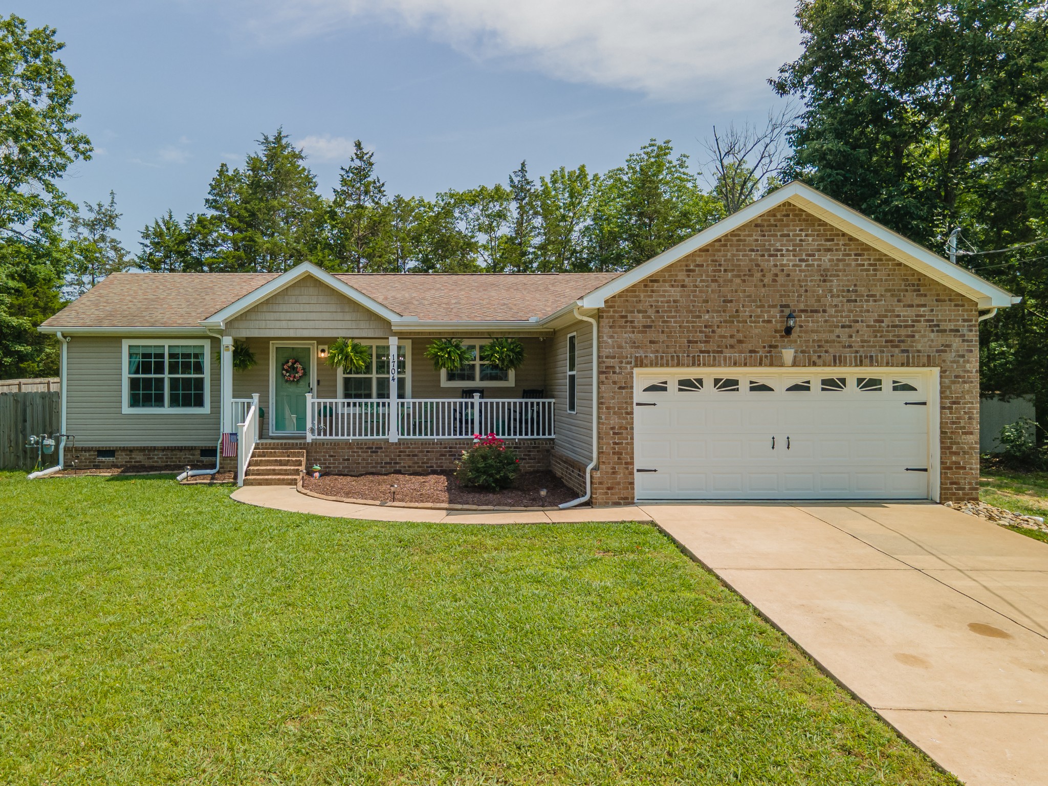 1704 Christi Ave Property Photo 1