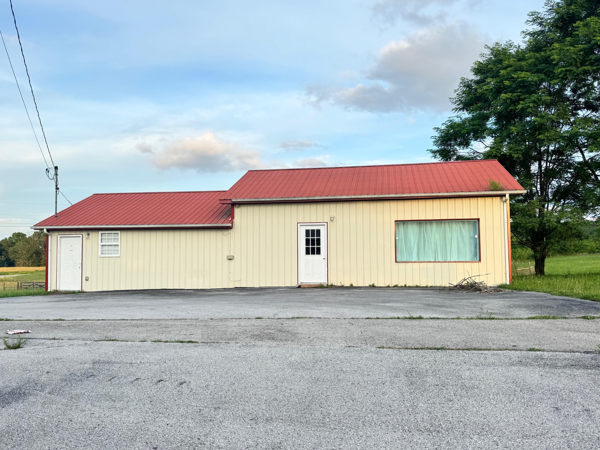 5521 York Hwy, S Property Photo 1