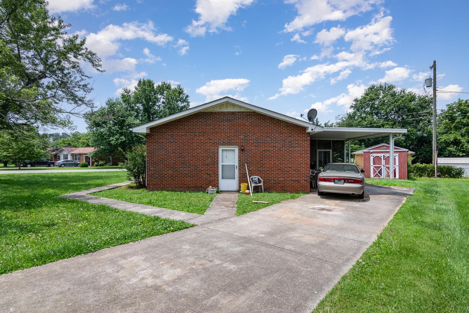 6103 Russell Dr Property Photo 10