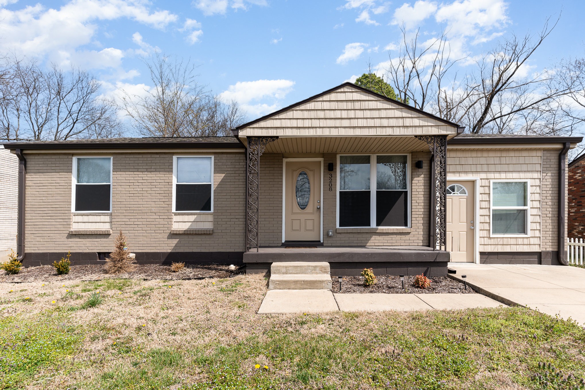 3208 Mayer Ln Property Photo 1