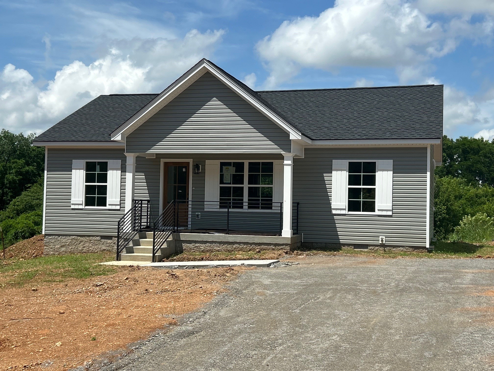 1085 Landing Ln Property Photo 1