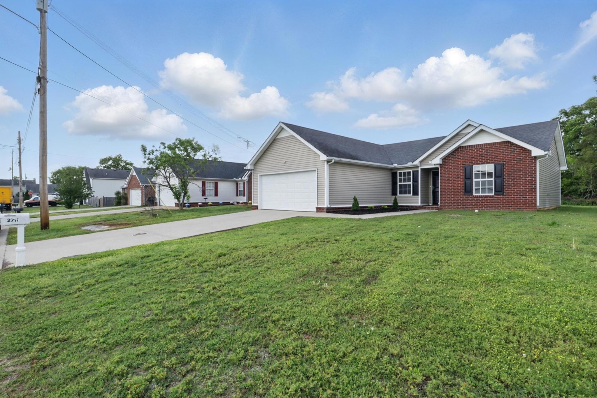 2717 Cayuga Dr Property Photo 4