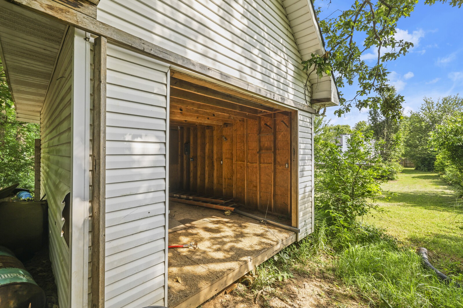 309 Sarah Ln Property Photo 41