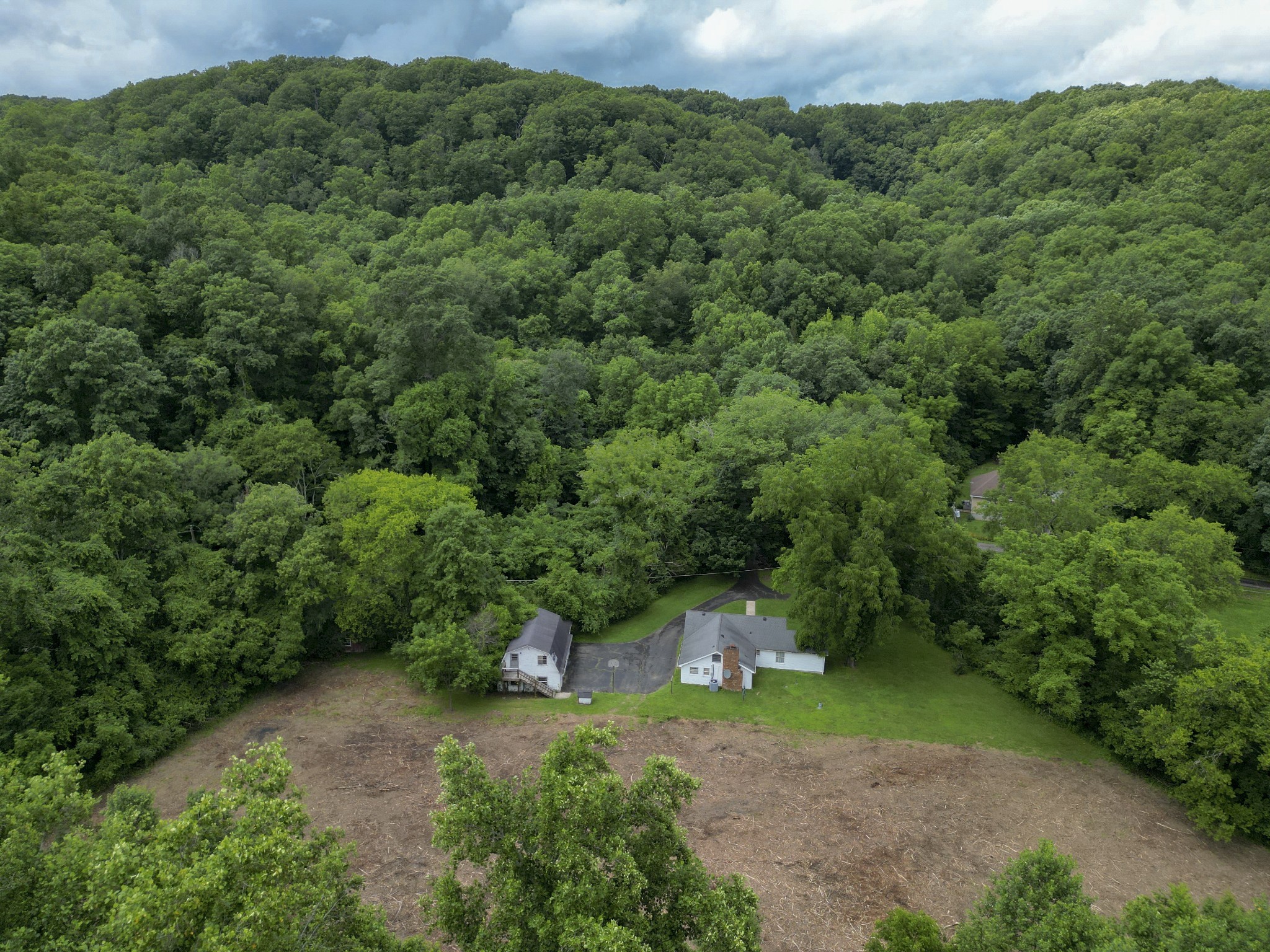 5092 Seymour Hollow Rd Property Photo 1