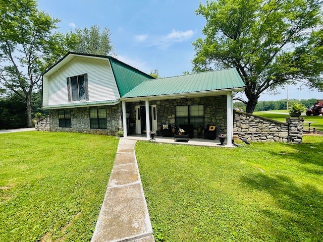 1716 Stroudsville Road Property Photo 1