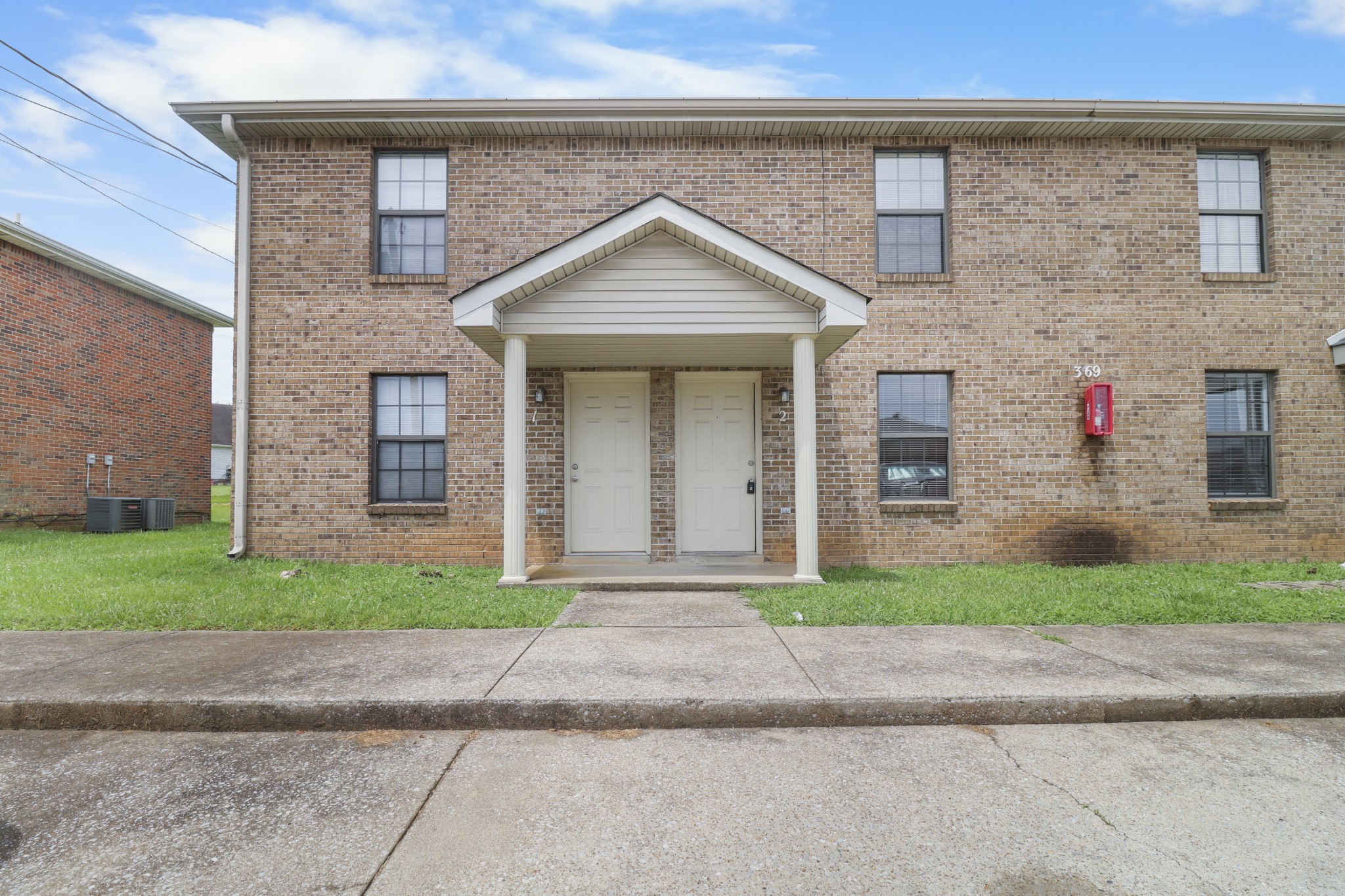 369 Peabody Dr Property Photo 1