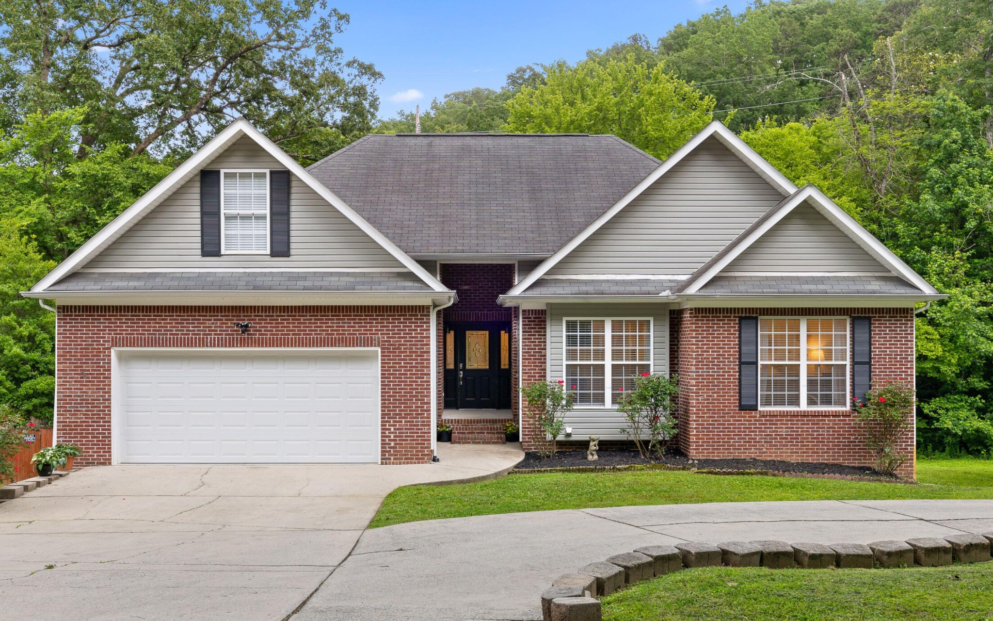 750 S Seminole Drive Property Photo