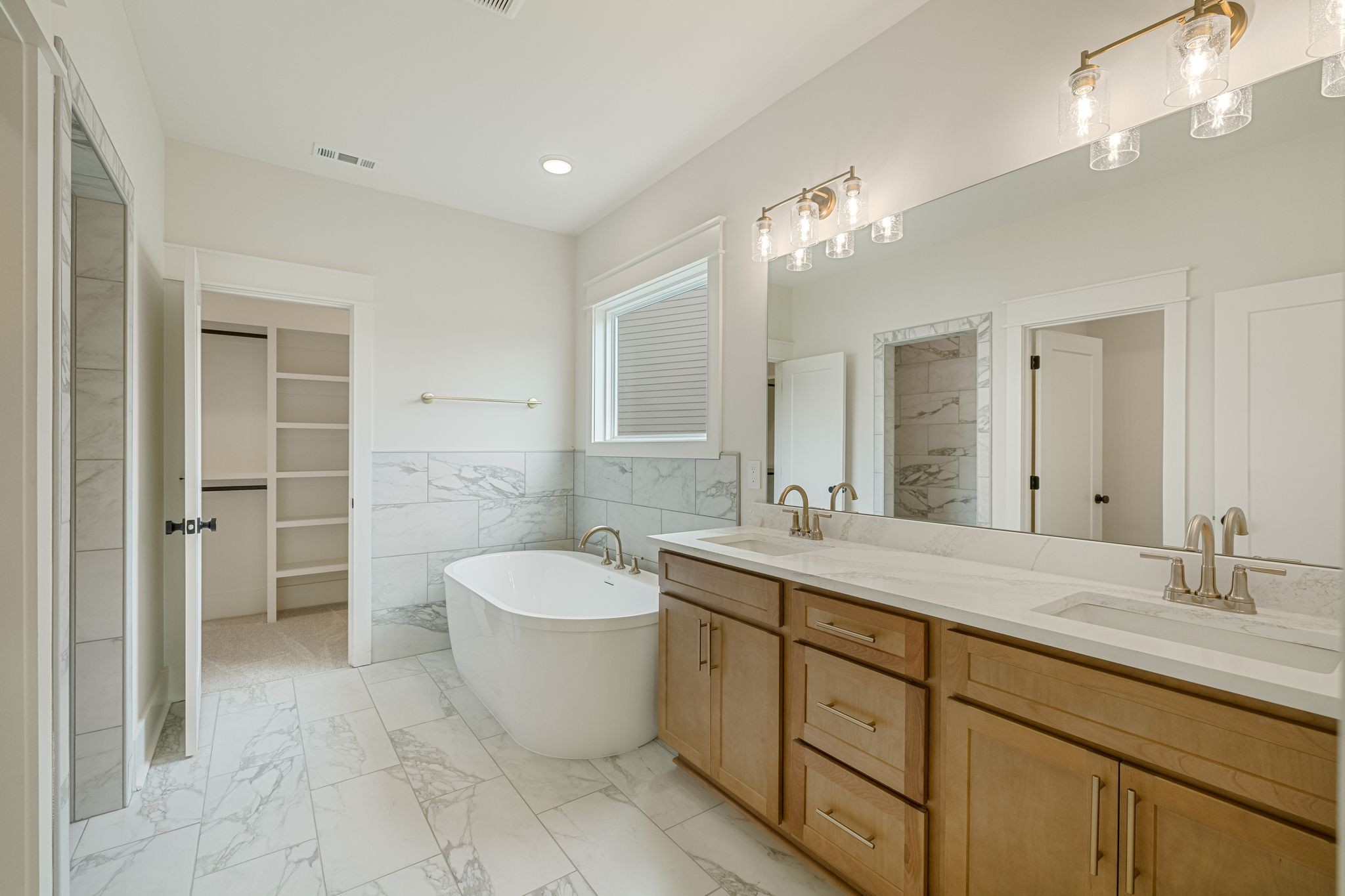 2047 Grace Johns Cir Property Photo 6