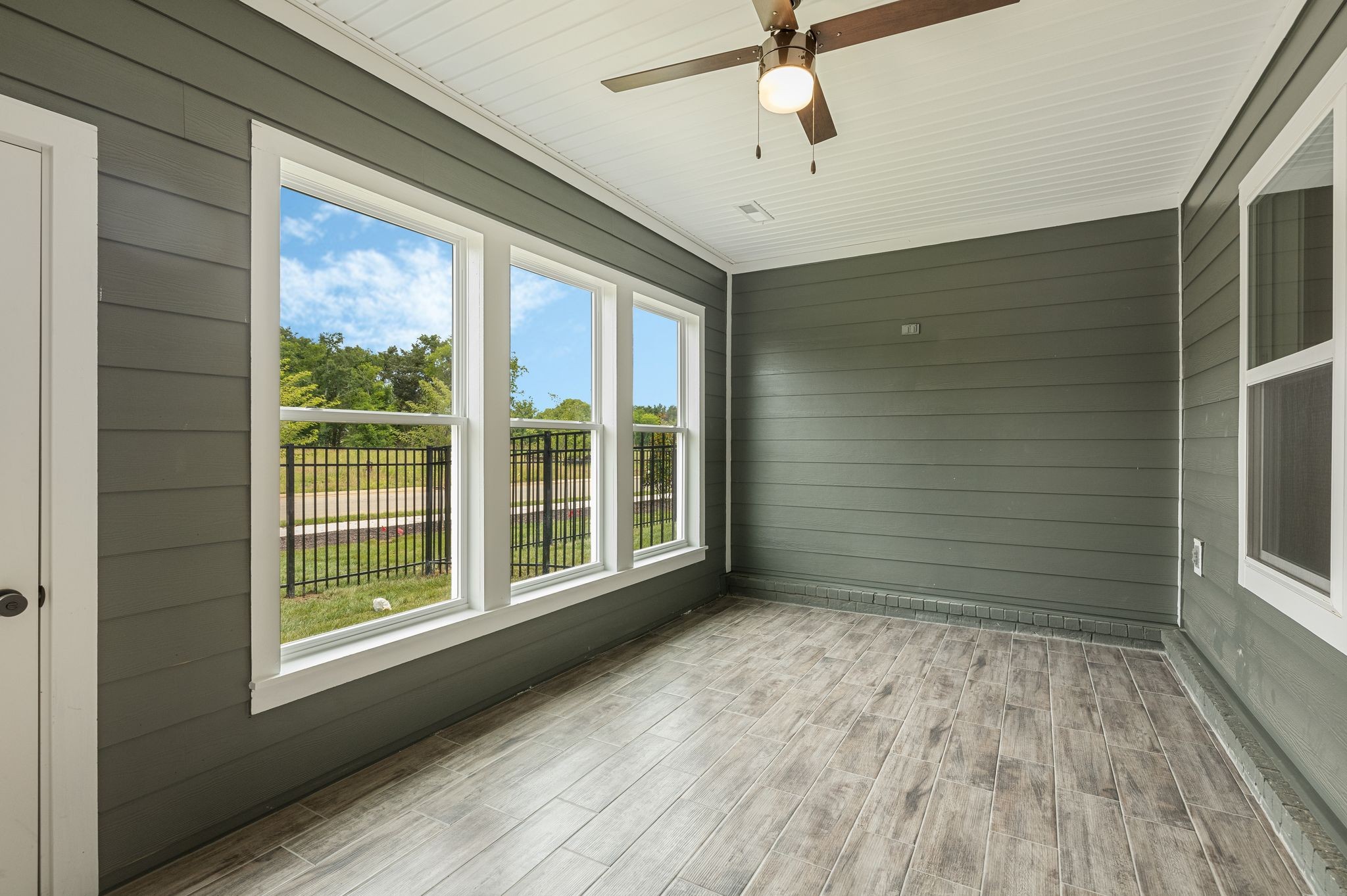 2047 Grace Johns Cir Property Photo 32