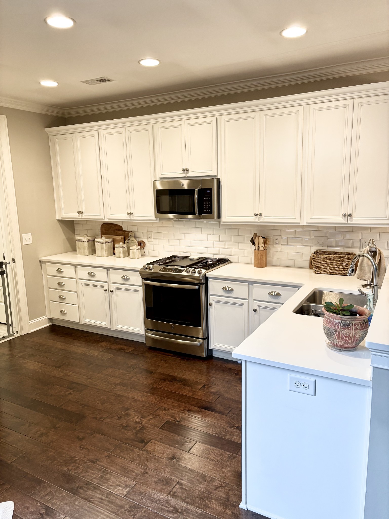 7040 Wenlock Ln Property Photo 18