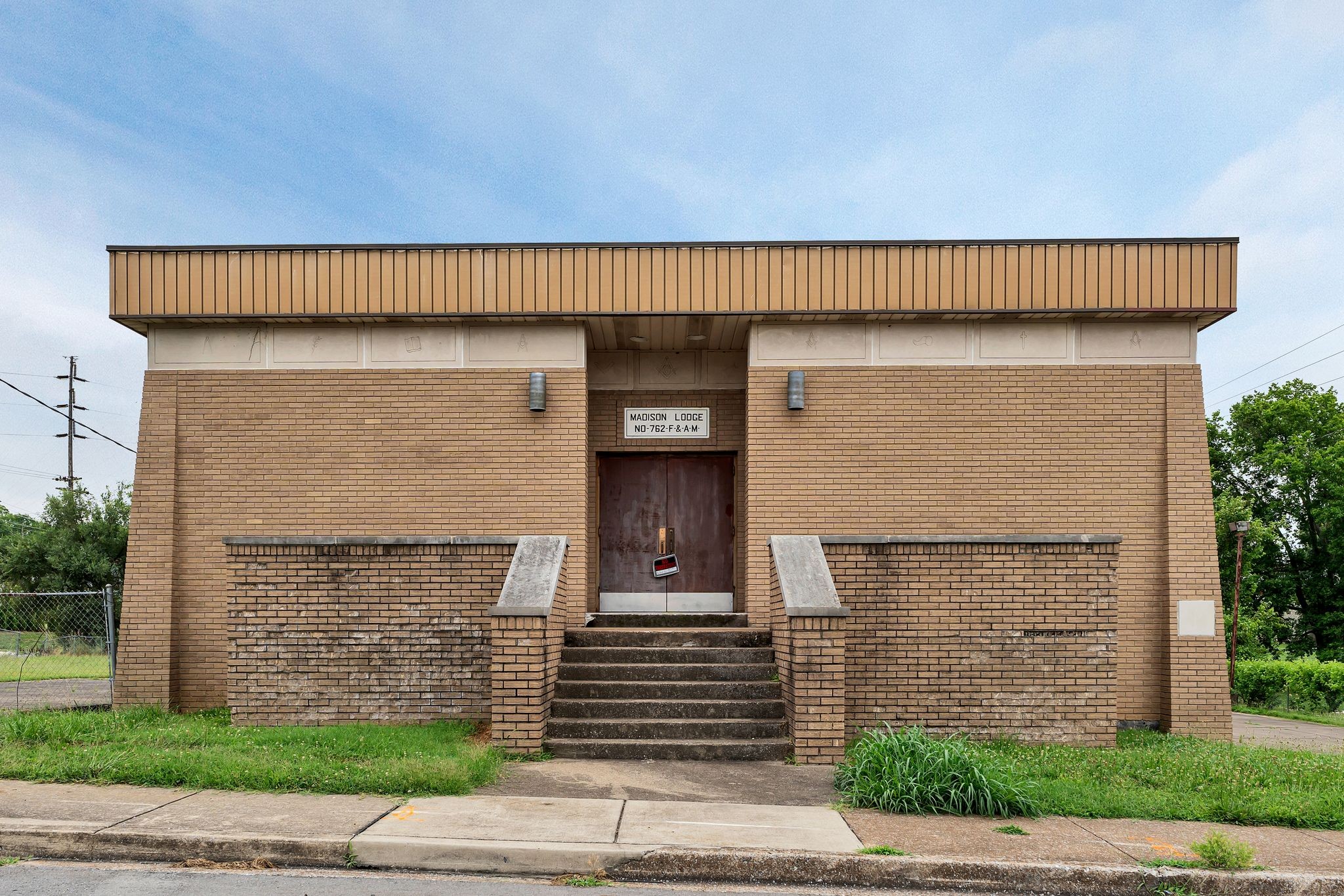 210 Woodruff St Property Photo 1