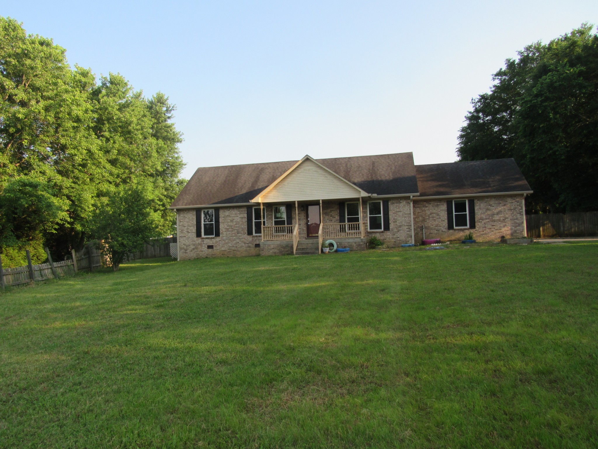 905 Marvin Layne Rd Property Photo 1