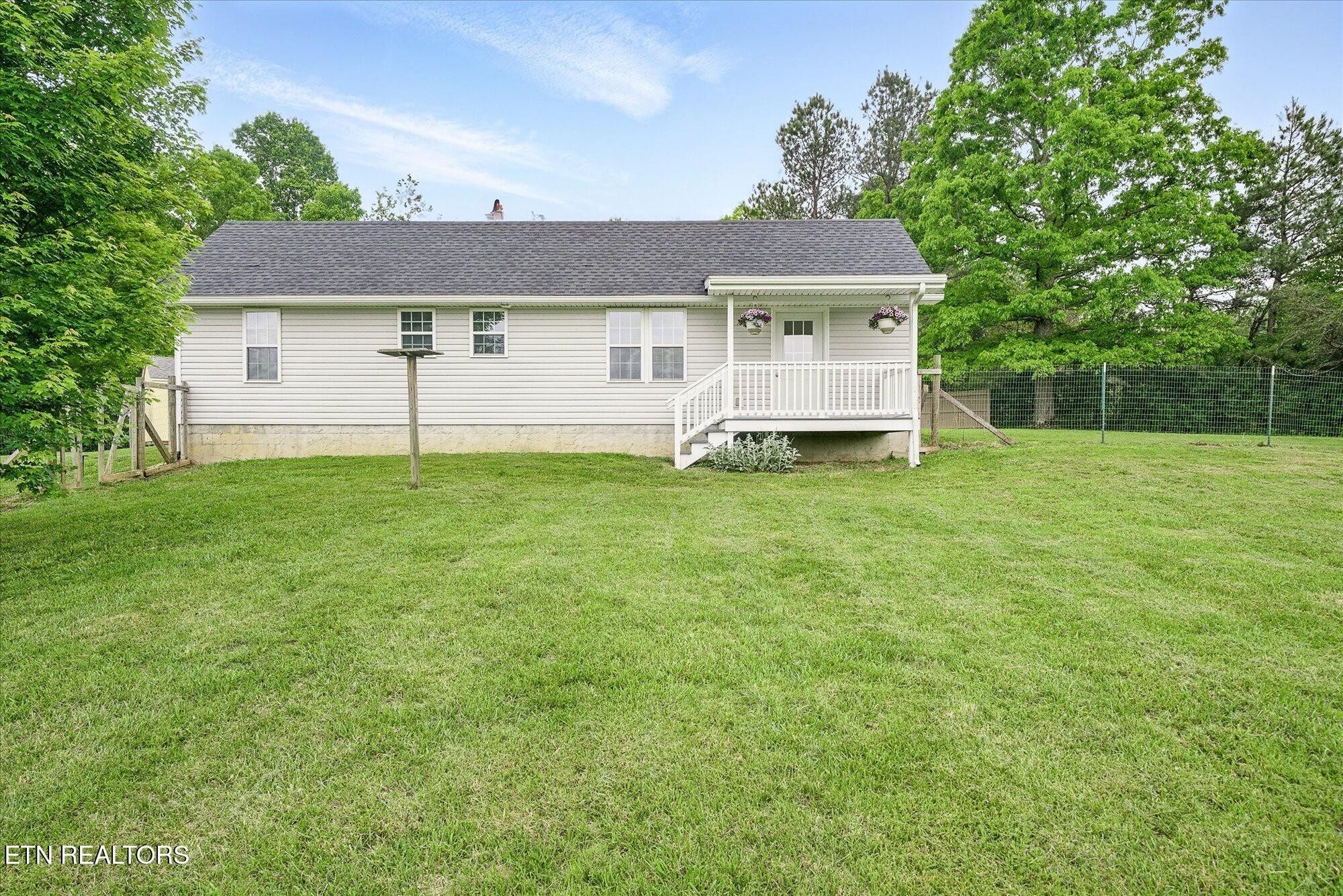 1447 Dykes Rd Property Photo 24