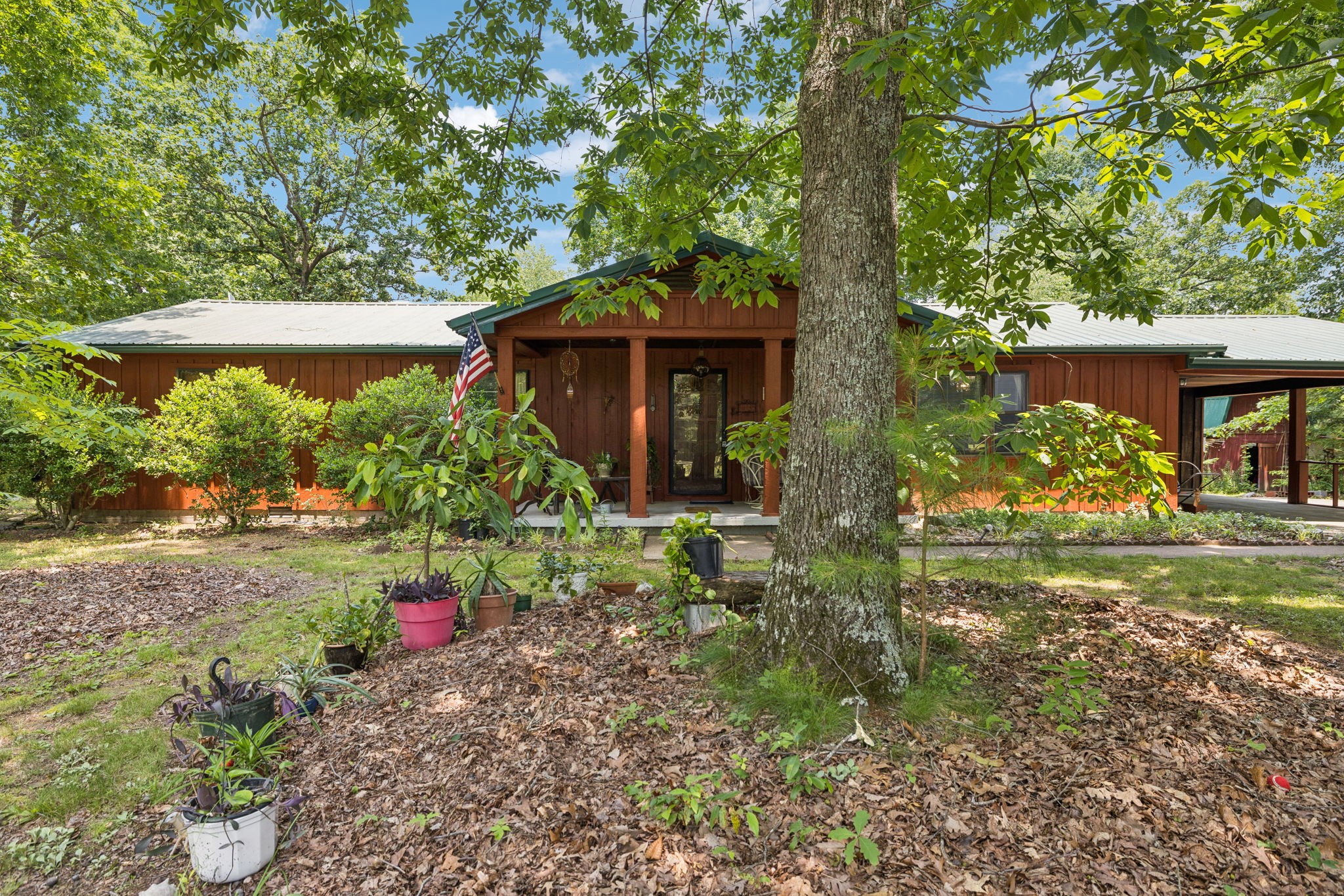 4835 Summertown Hwy Property Photo 1