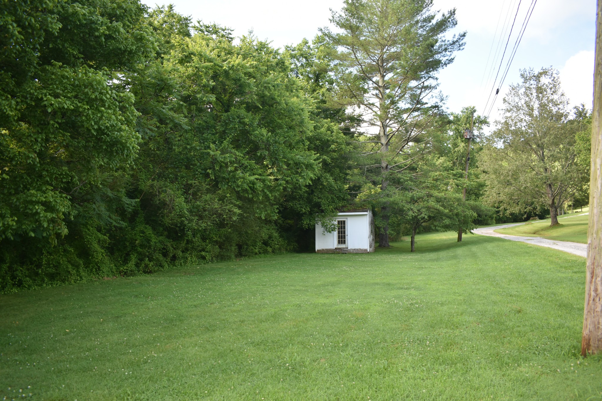 11 Maple St, E Property Photo 1