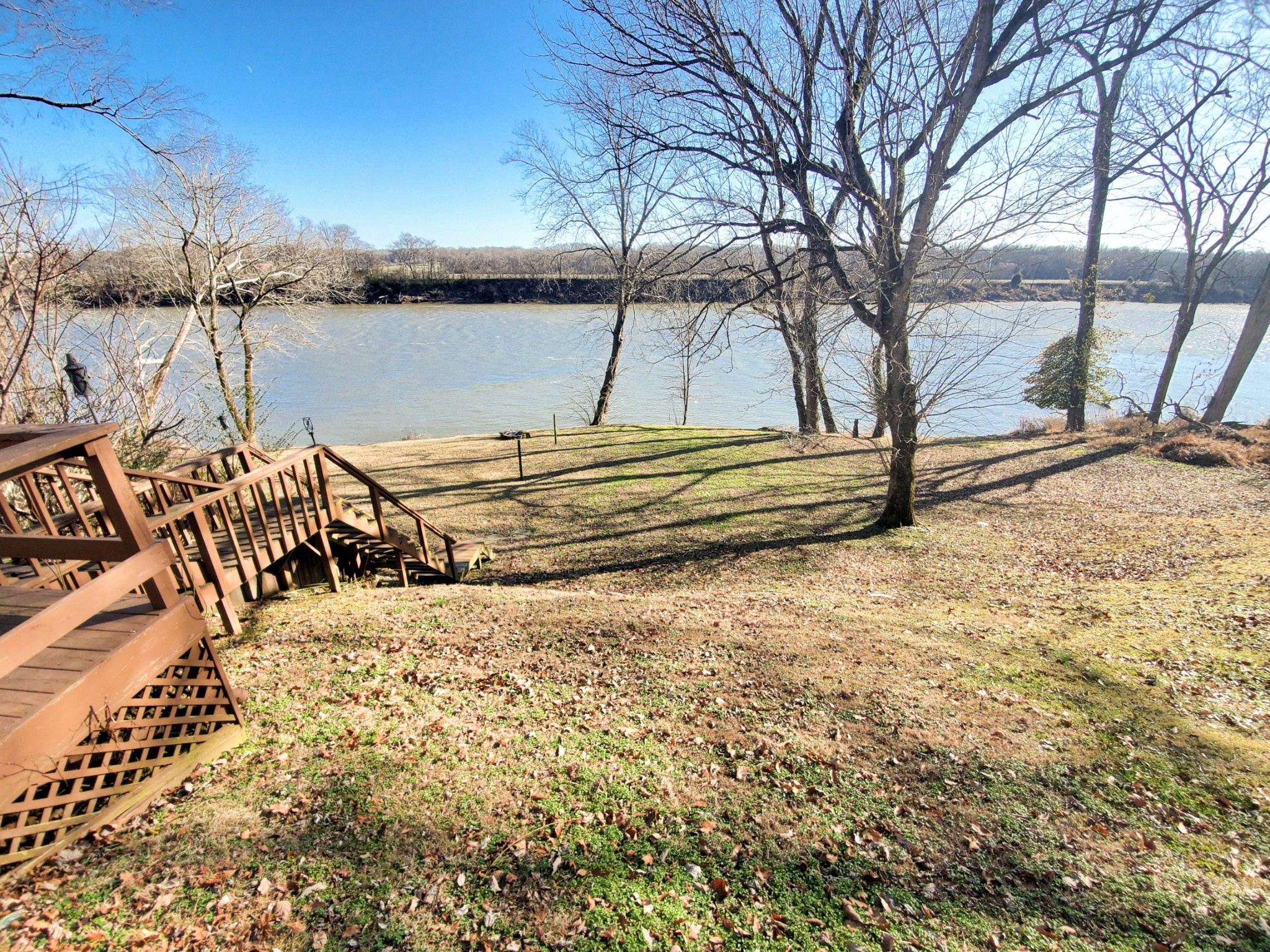 921 Kingsbury Drive Property Photo 1