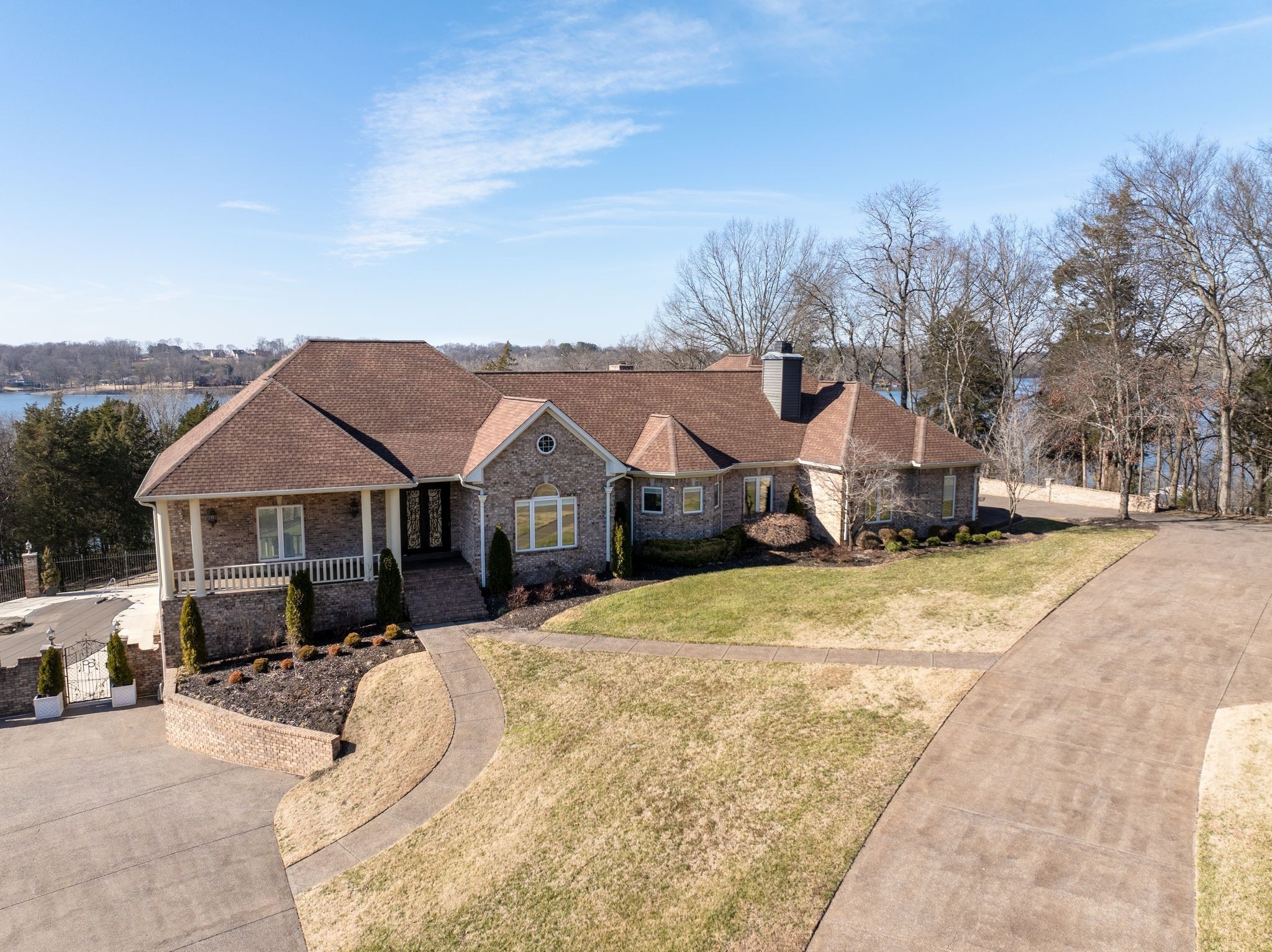1825 Lake Meadow Trl Property Photo 1