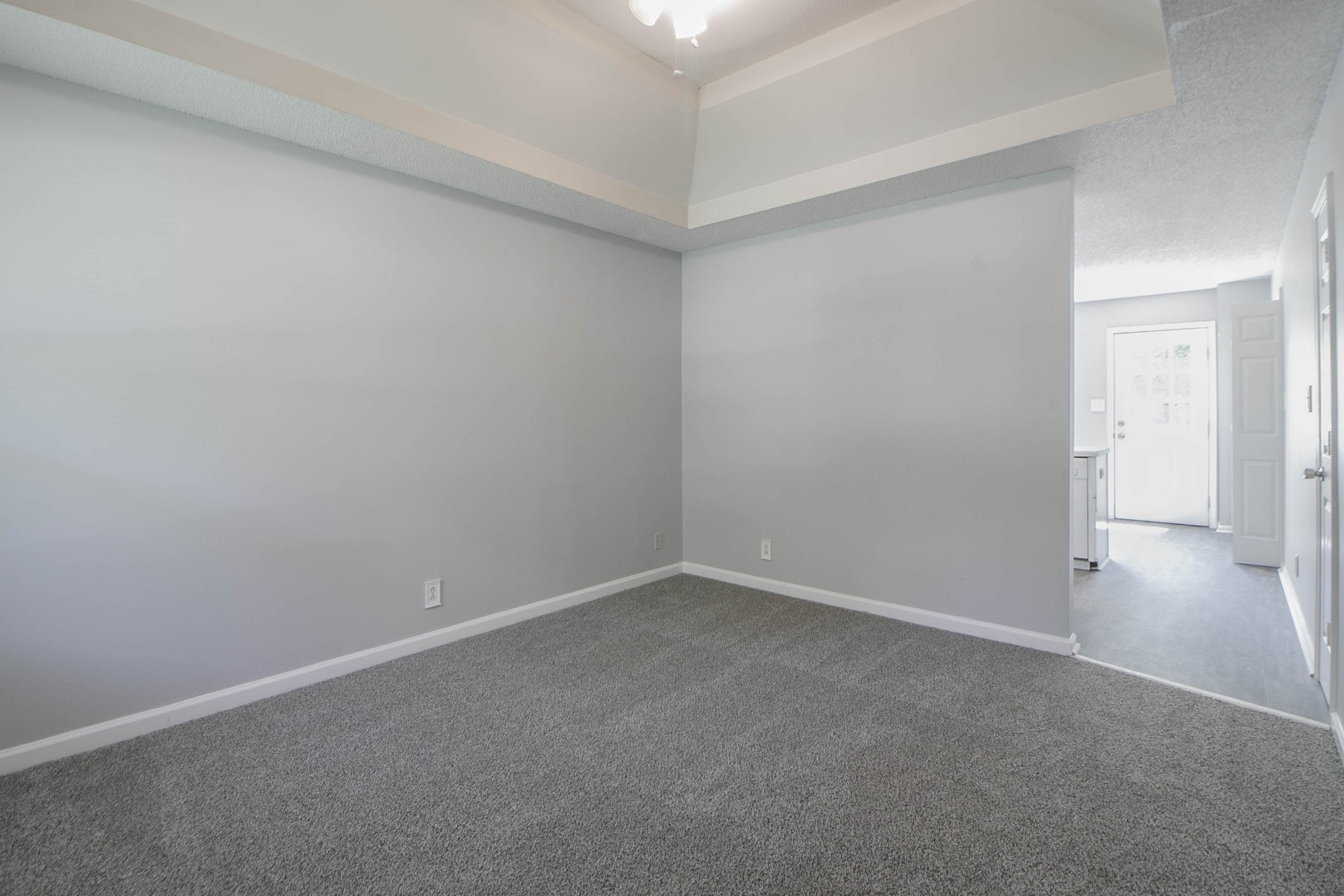 571 Garnet Drive Property Photo 5