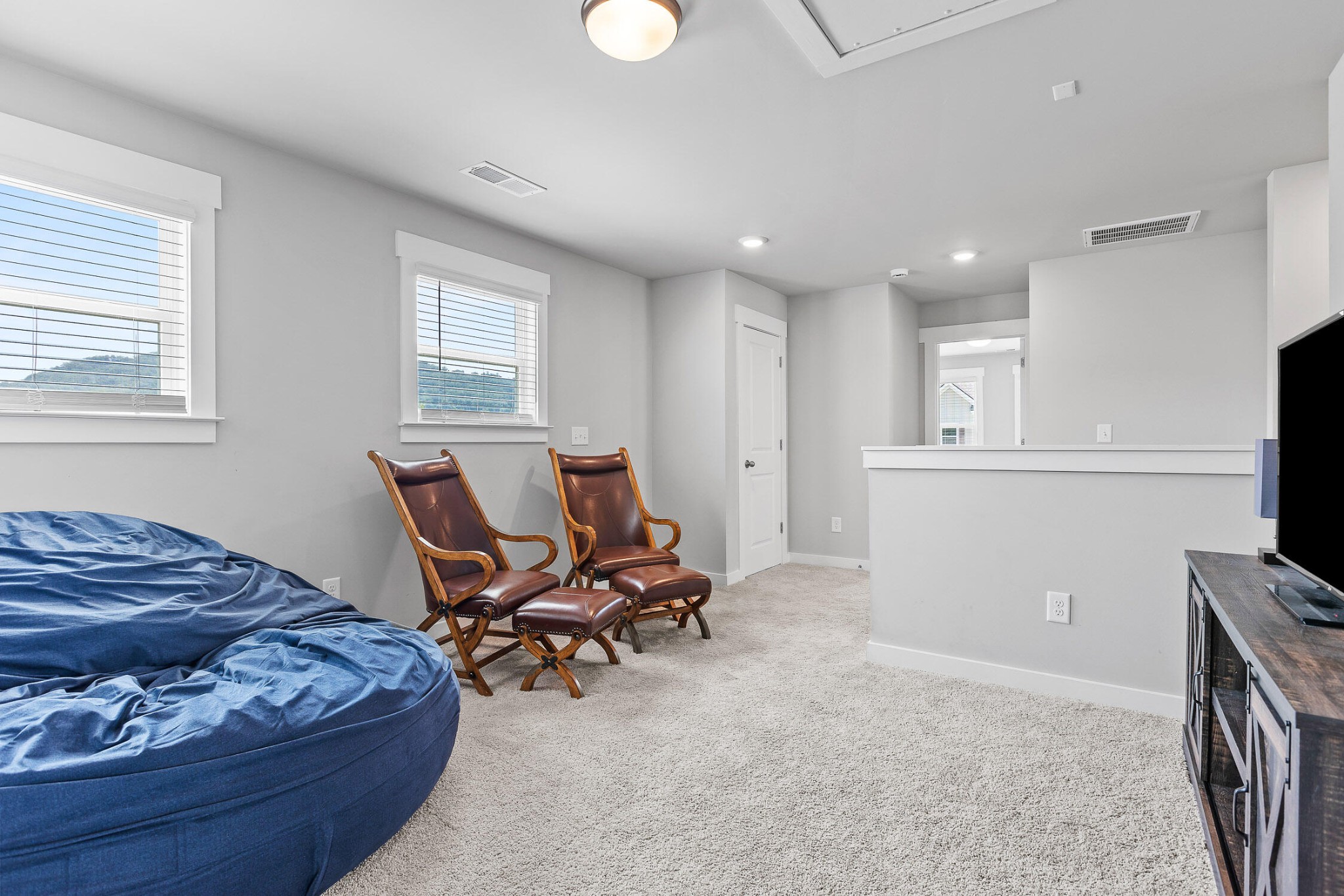 2129 Firelight Way Property Photo 24