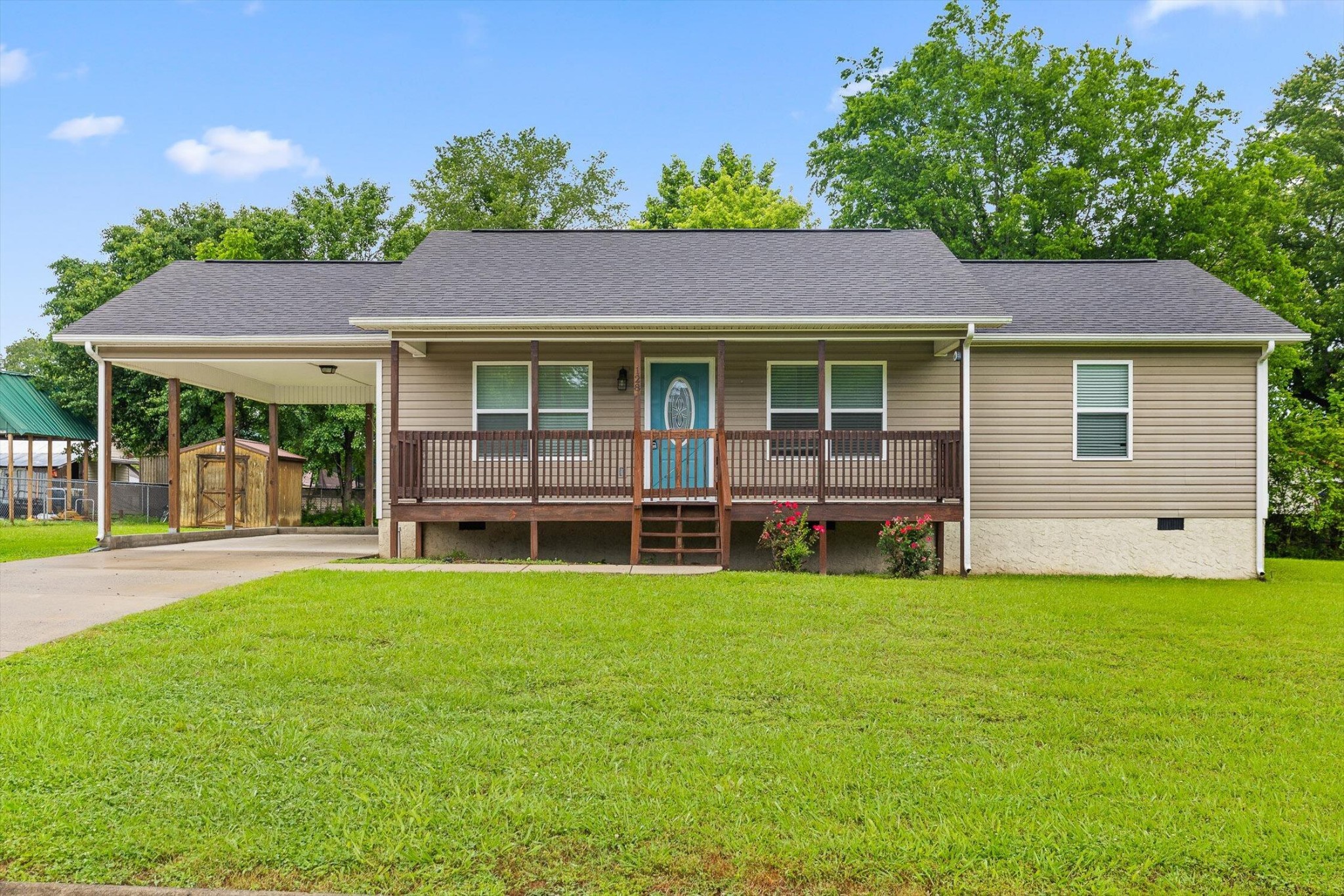 128 Mountain Breeze Avenue Property Photo 1