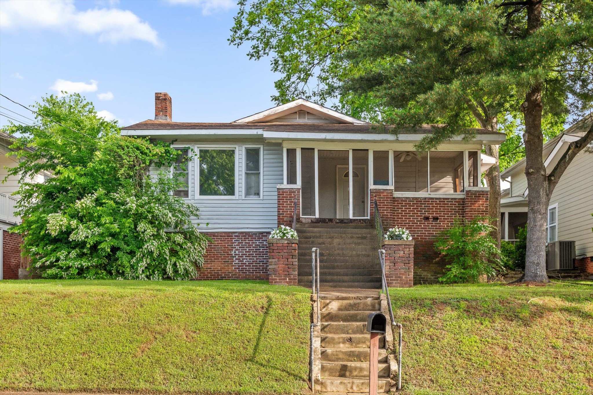 513 Sterling Avenue Property Photo 1