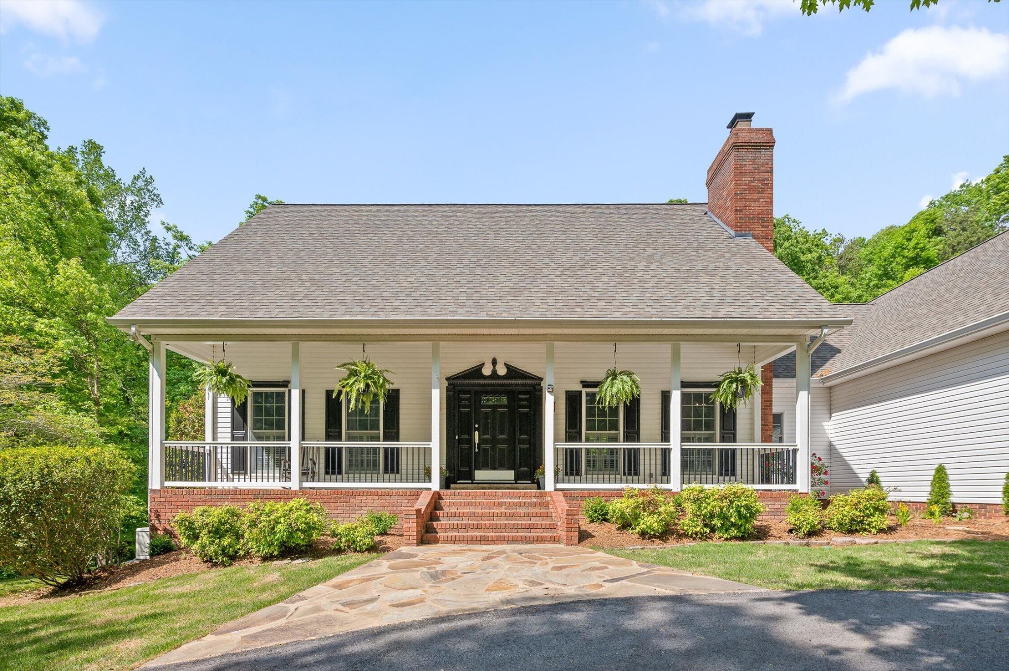 1400 Dogwood Valley Road Property Photo 1