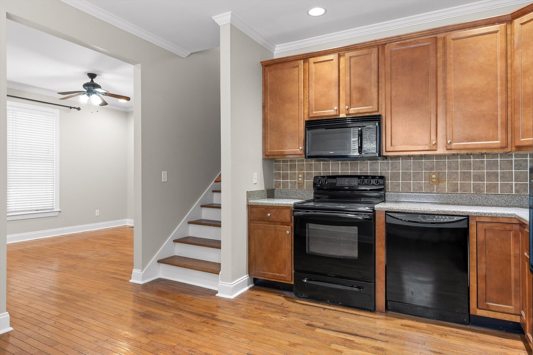 808 Fairview Avenue Property Photo 9