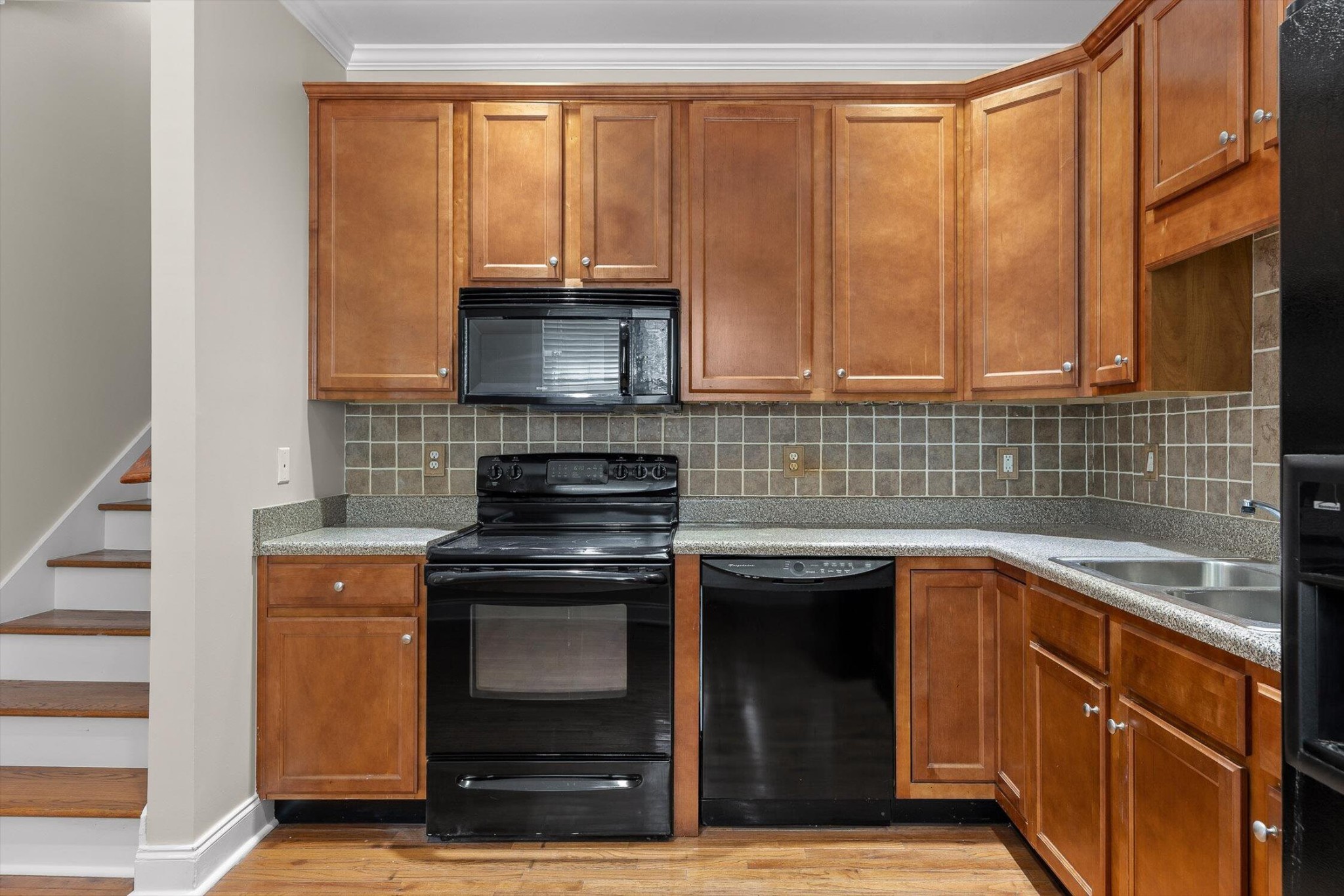808 Fairview Avenue Property Photo 10