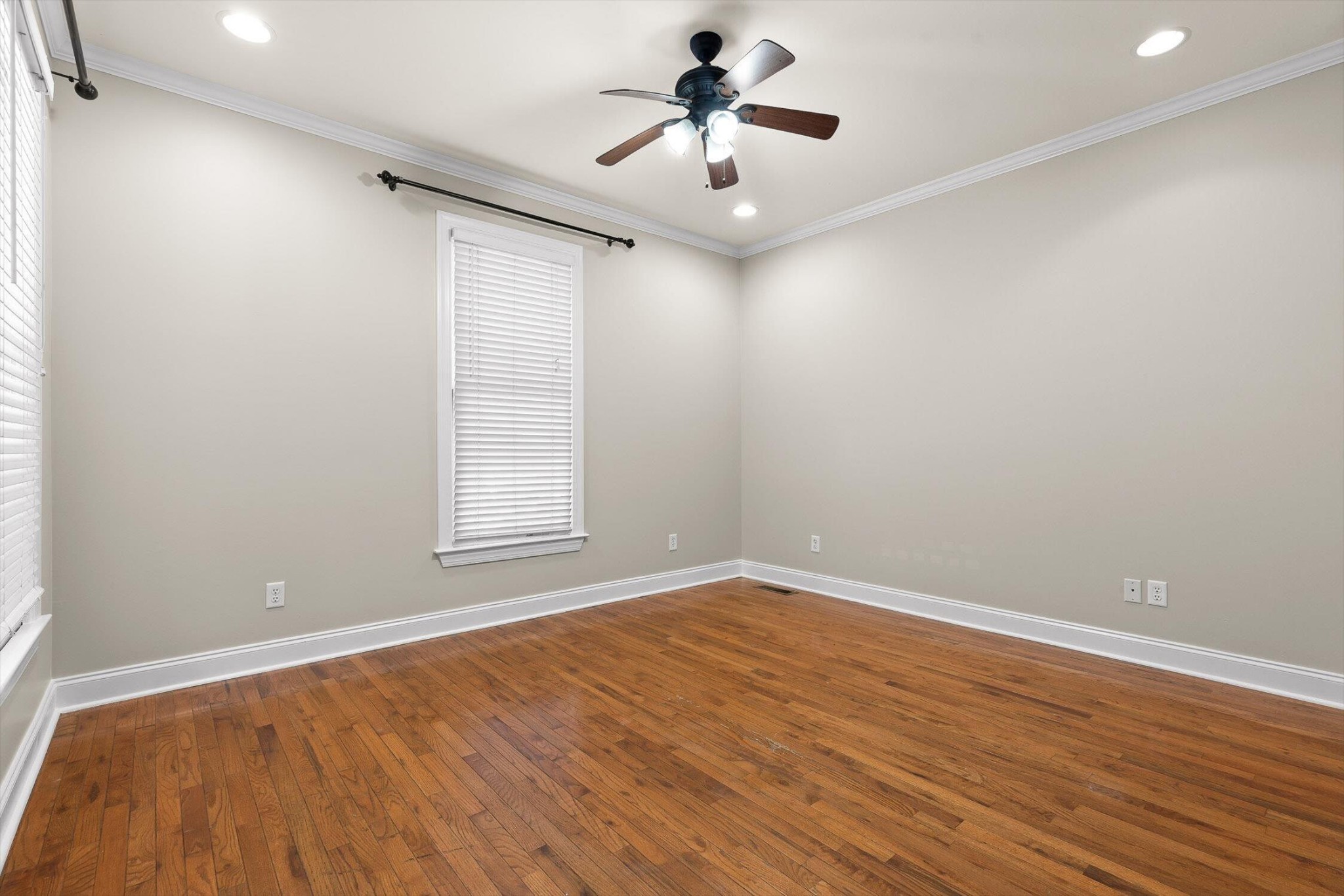 808 Fairview Avenue Property Photo 11