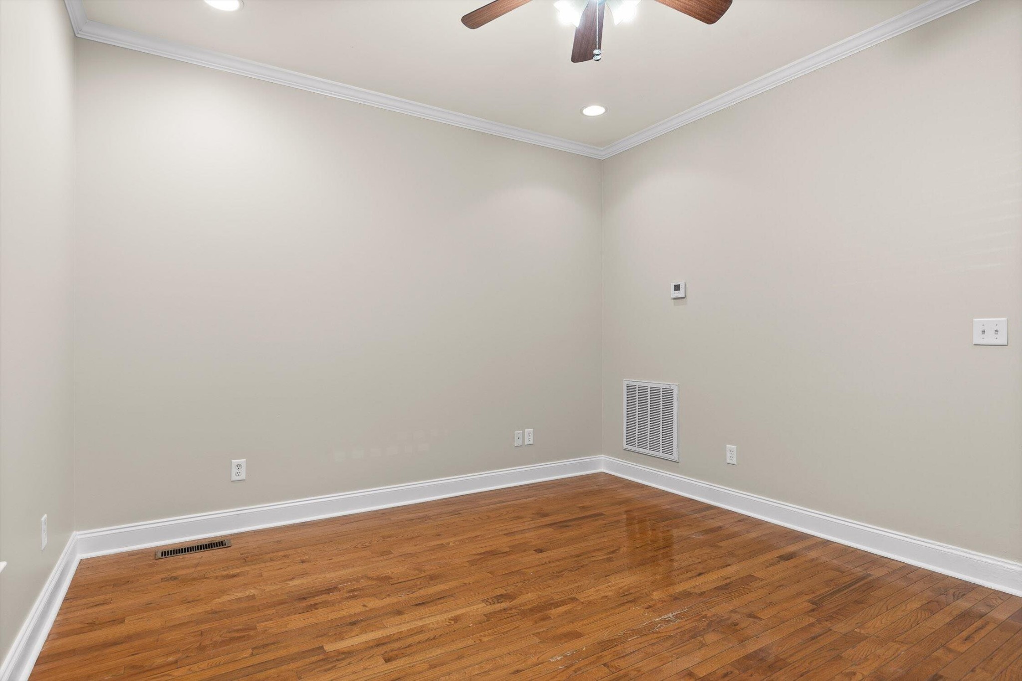 808 Fairview Avenue Property Photo 13