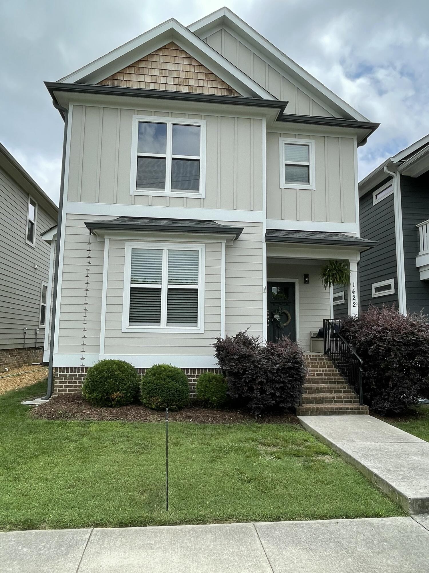 1422 Adams Street Property Photo 1