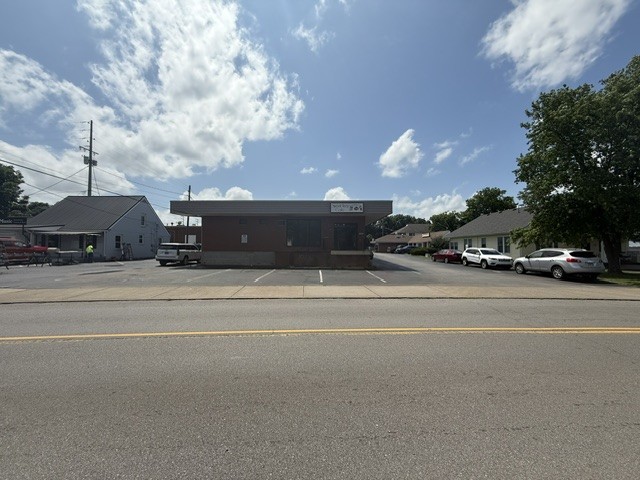 104 N Greenwood St Property Photo 1