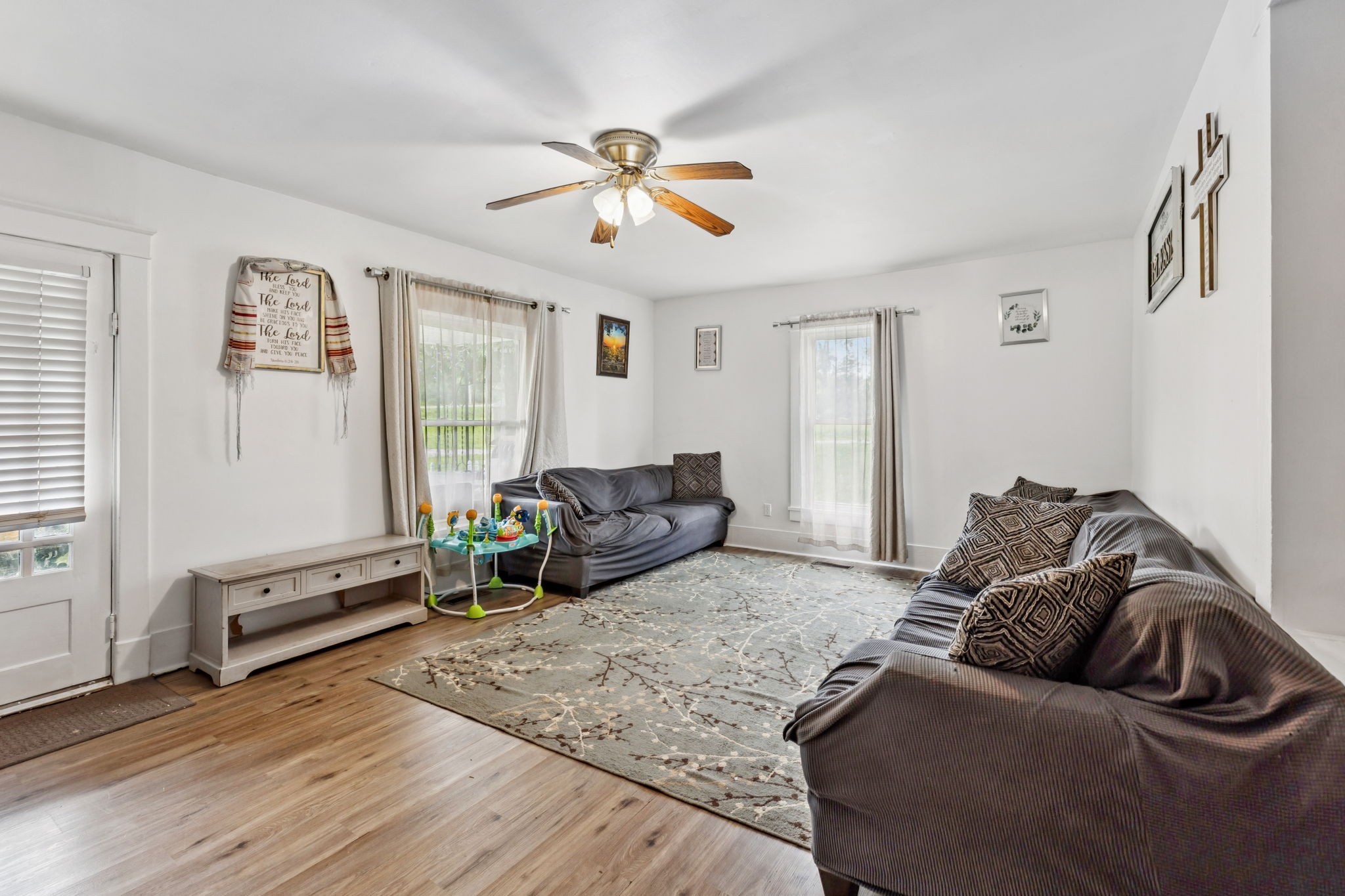 165 Dobbins Pike Property Photo 4