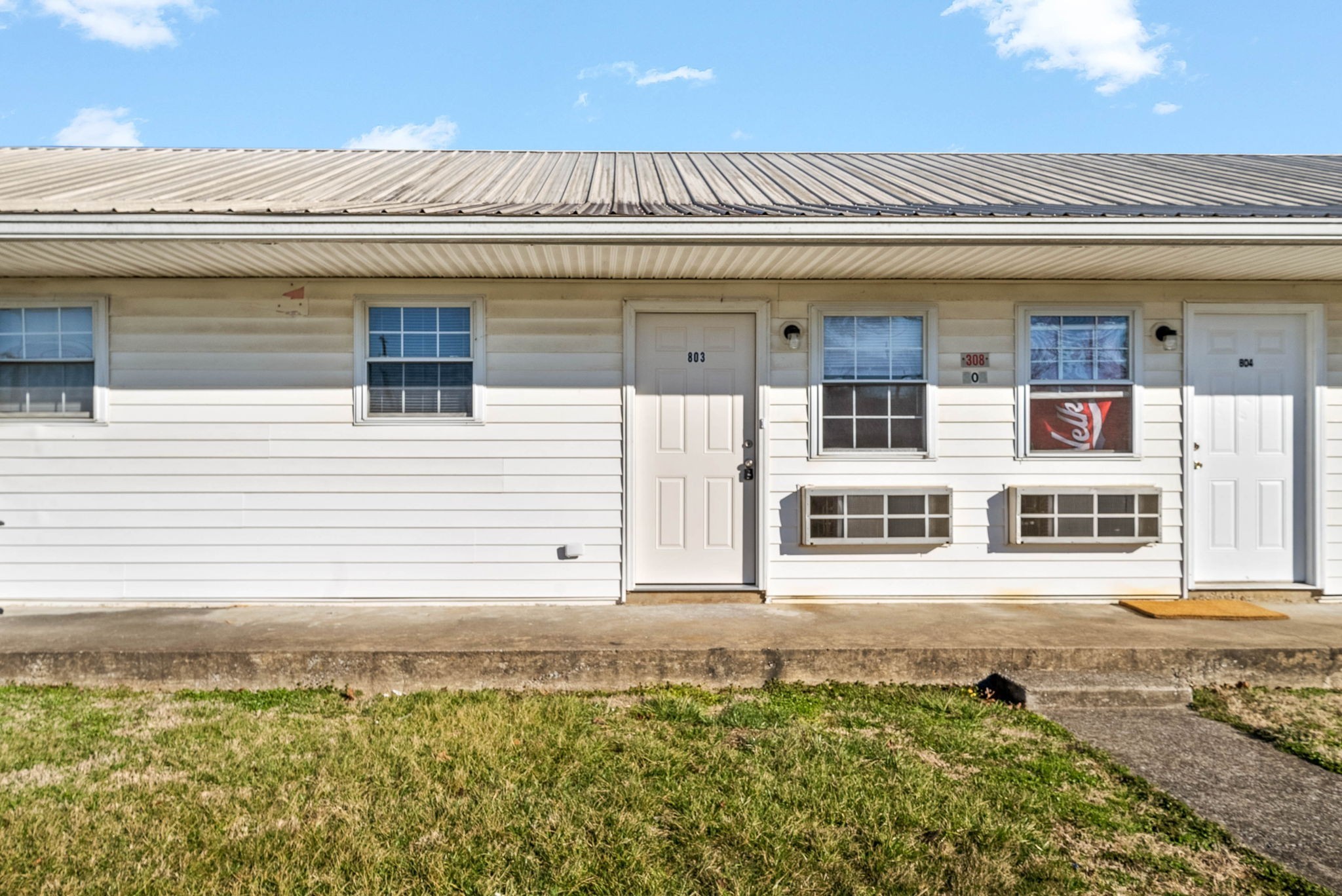 308 Thompsonville Ln Property Photo 1