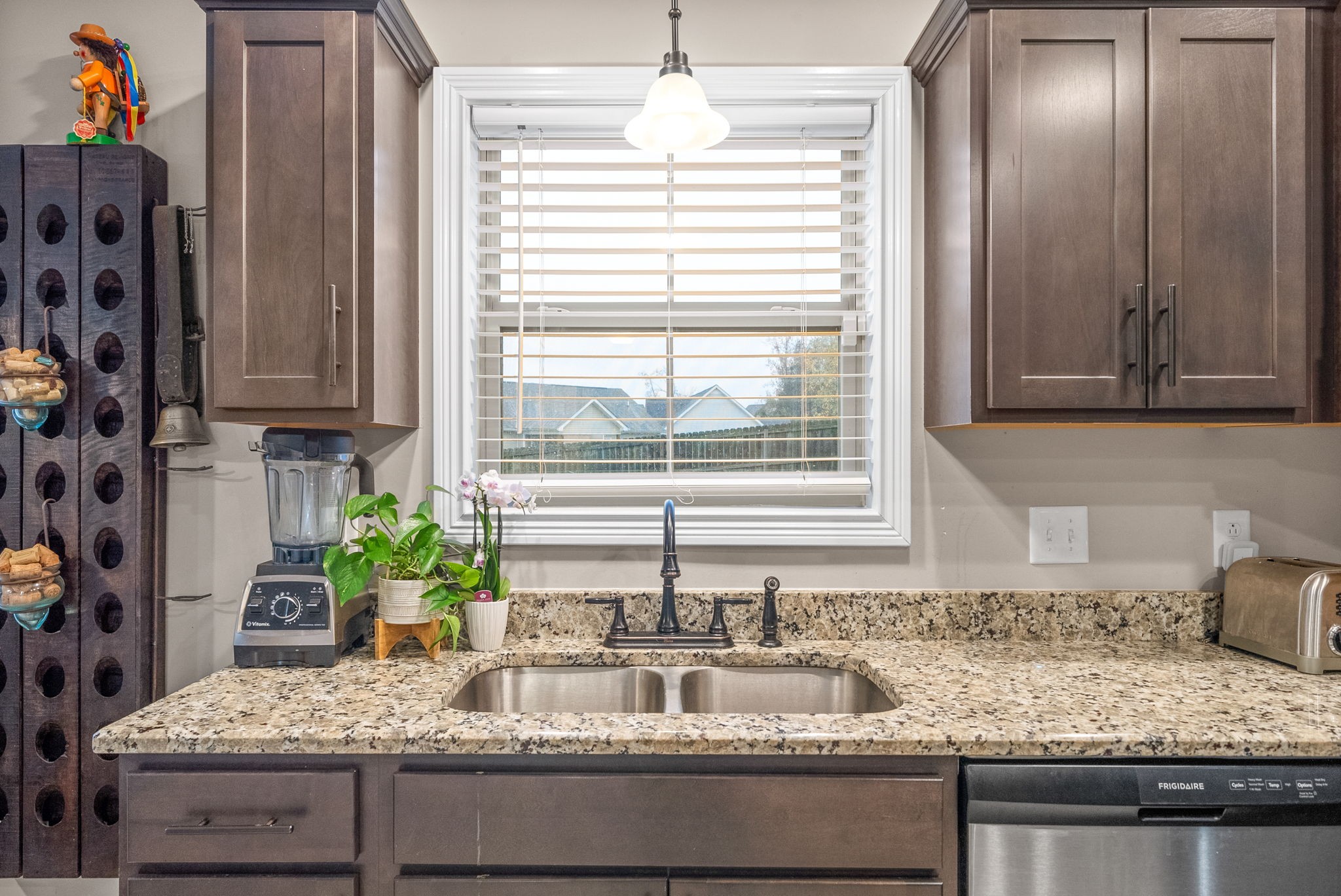 530 Somerset Ln Property Photo 10