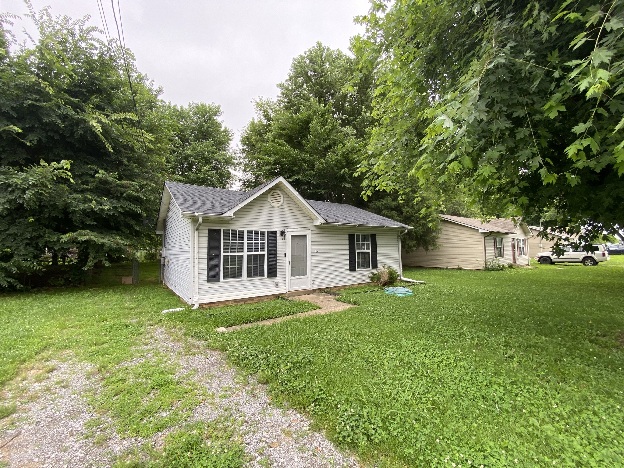 109 Gail St Property Photo 1