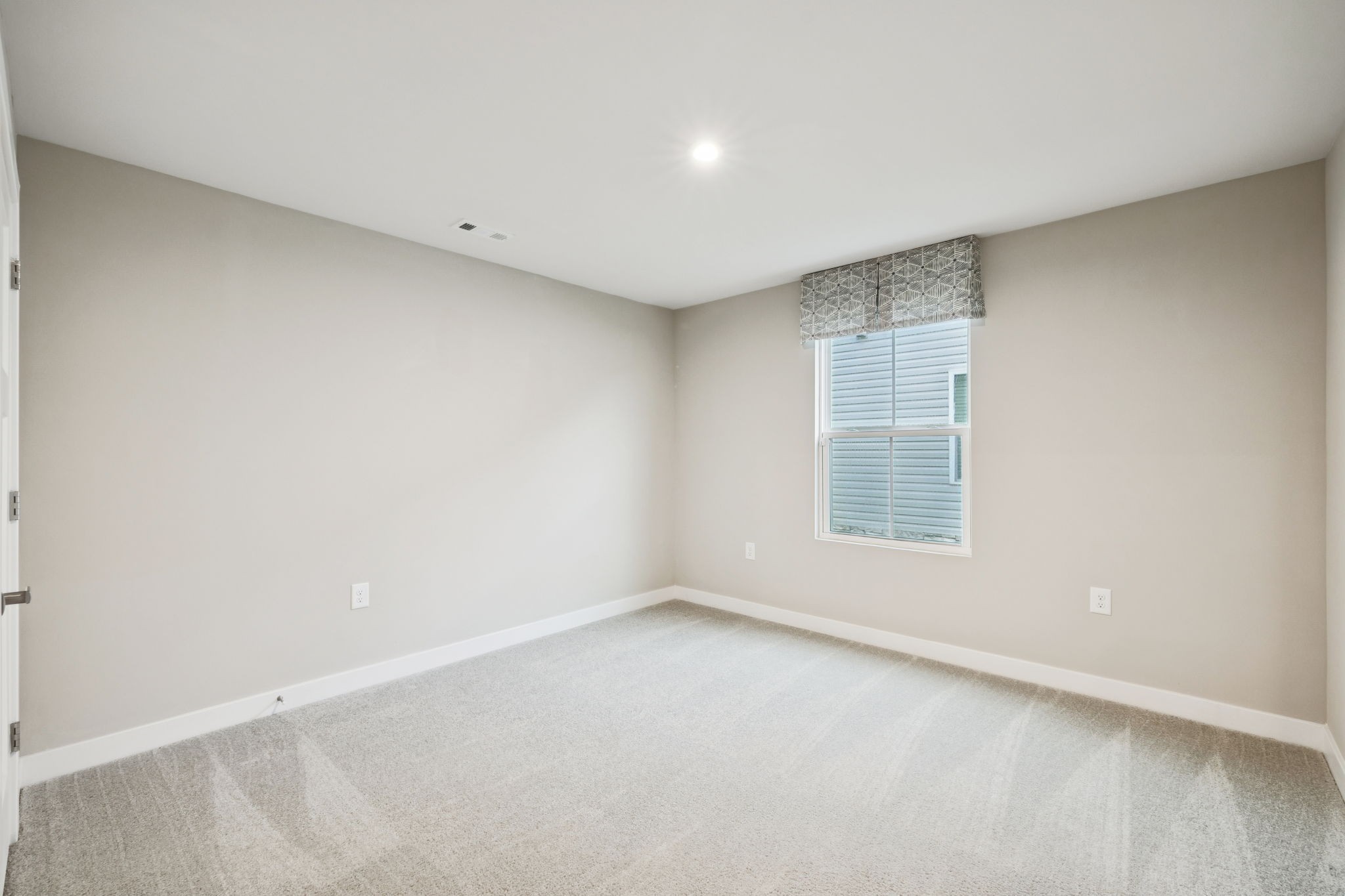 749 Wilkinson Ln Property Photo 10