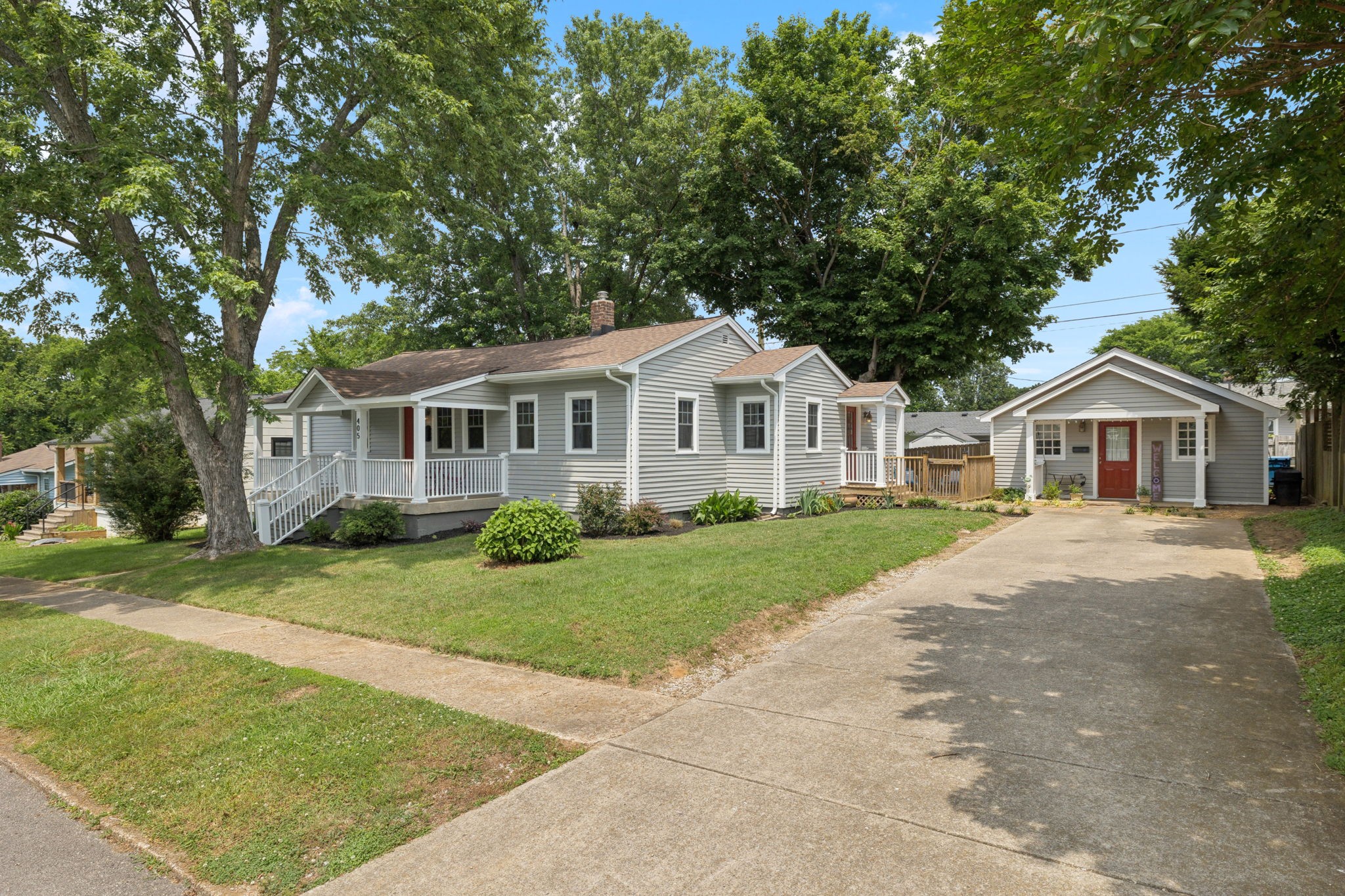 405 Lawrence St Property Photo 1
