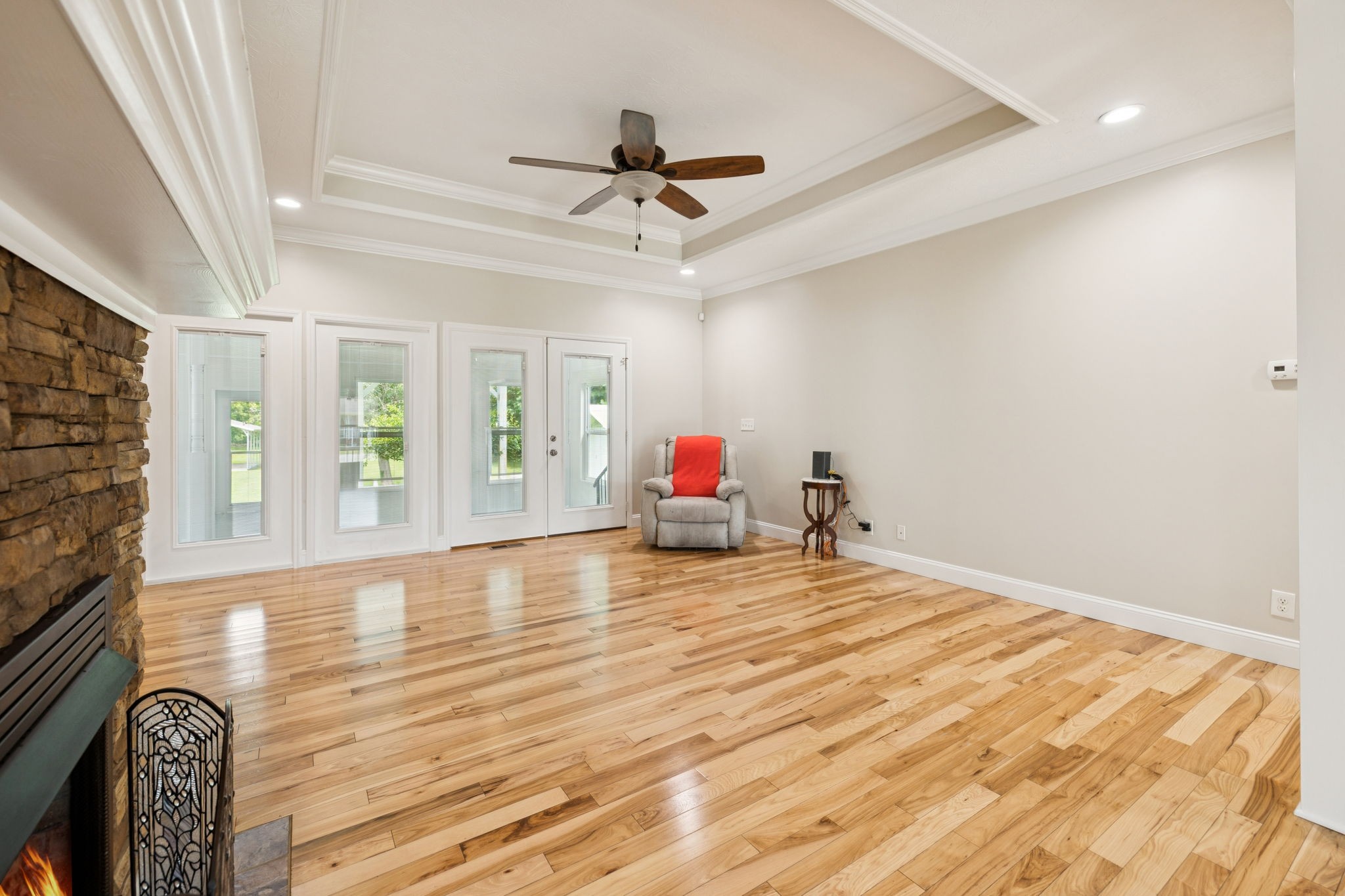 314 W Main St Property Photo 14