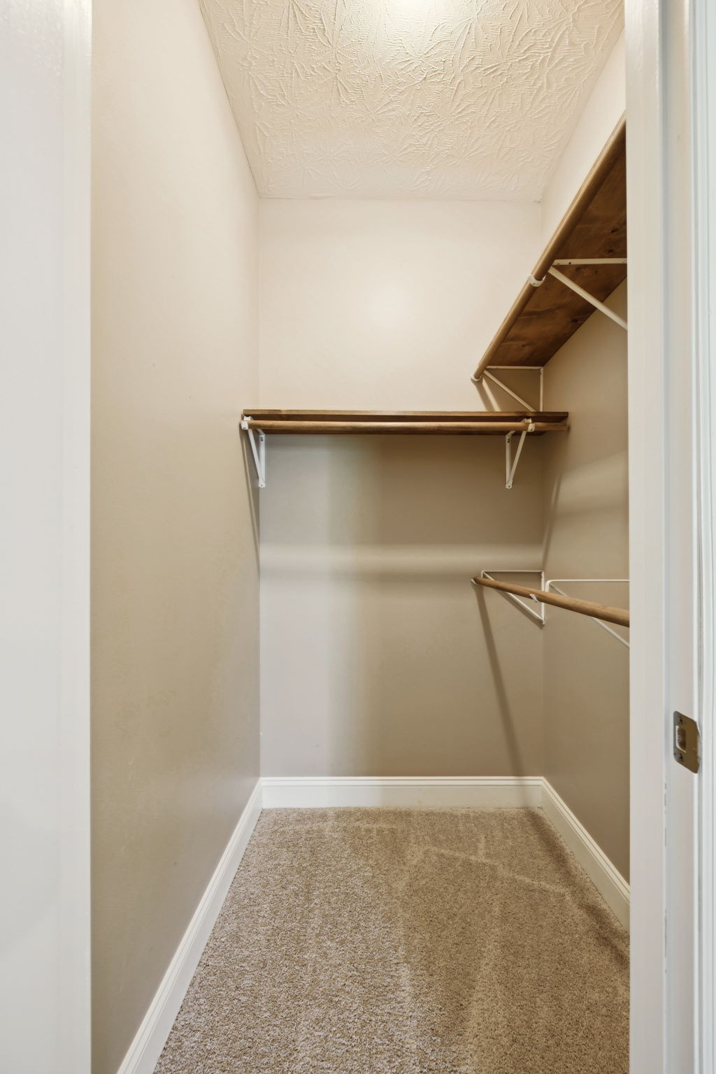 314 W Main St Property Photo 40