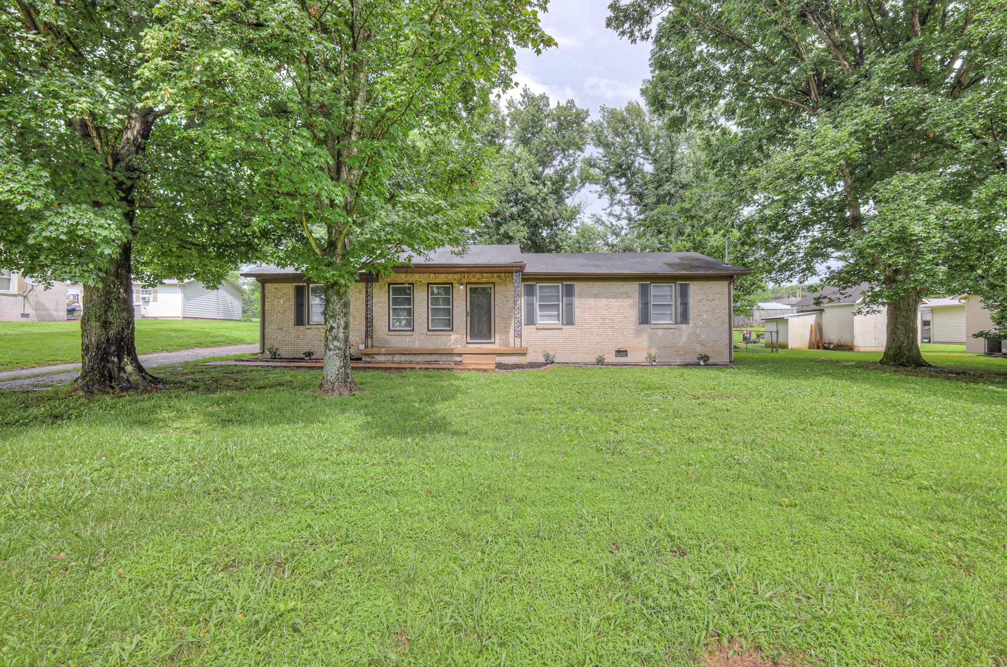 131 Clauson Dr Property Photo 27