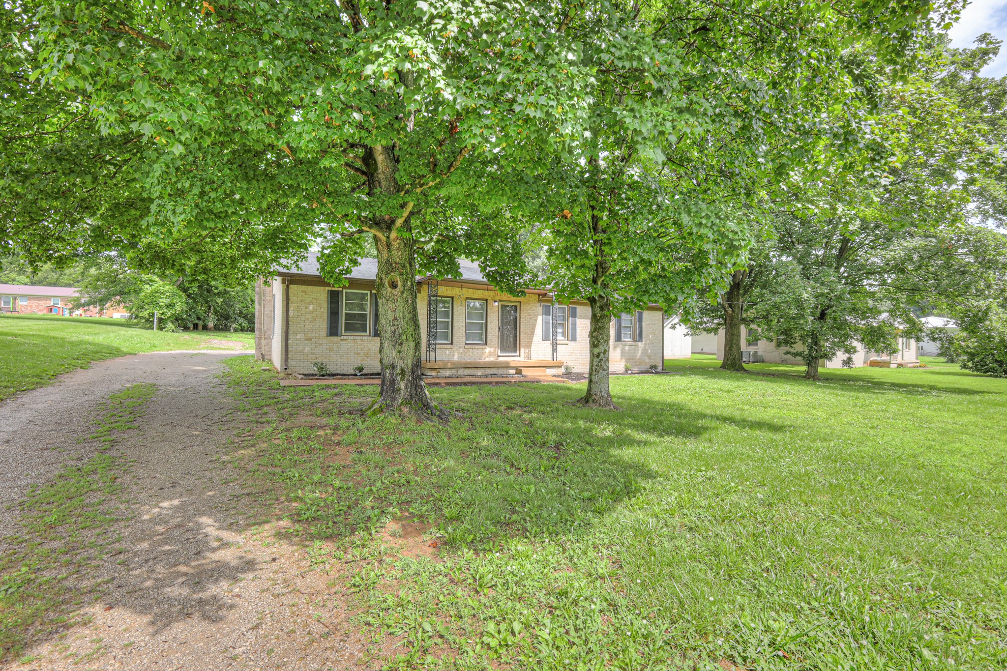 131 Clauson Dr Property Photo 28